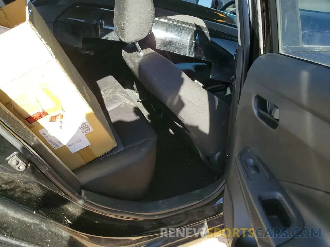 12 Photograph of a damaged car 3N1CN8DV3LL846572 NISSAN VERSA 2020
