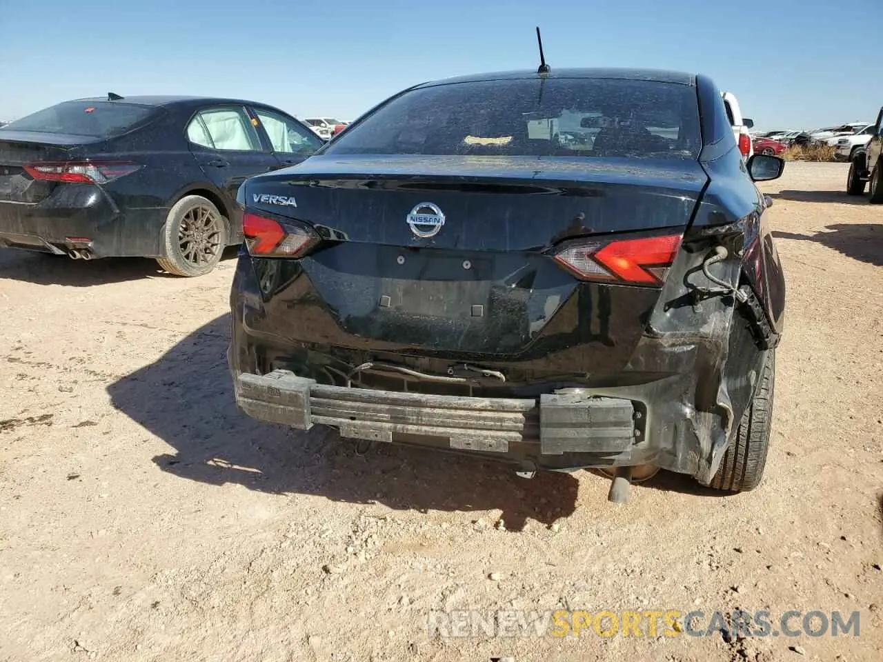6 Photograph of a damaged car 3N1CN8DV3LL846572 NISSAN VERSA 2020