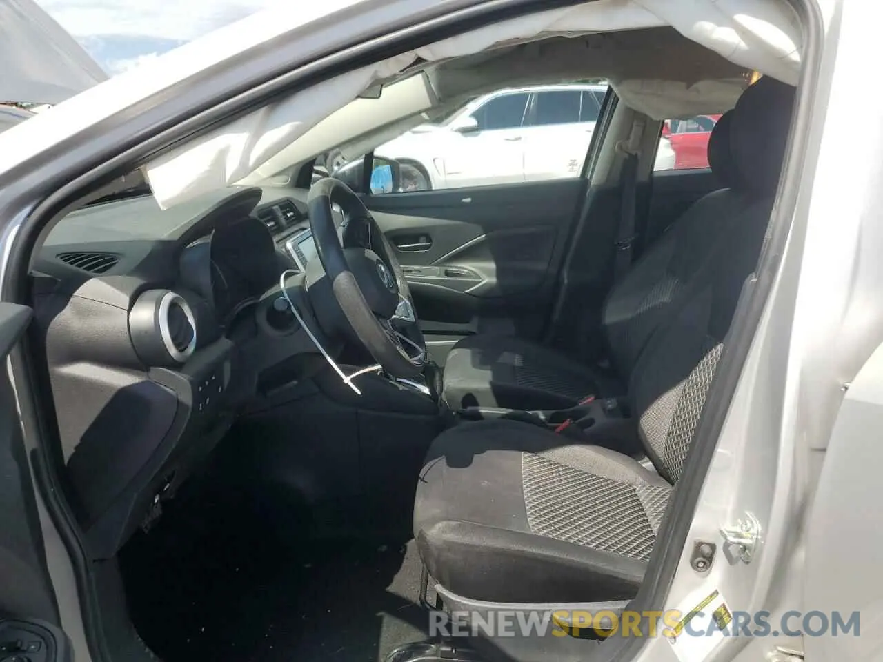 7 Photograph of a damaged car 3N1CN8DV3LL867891 NISSAN VERSA 2020