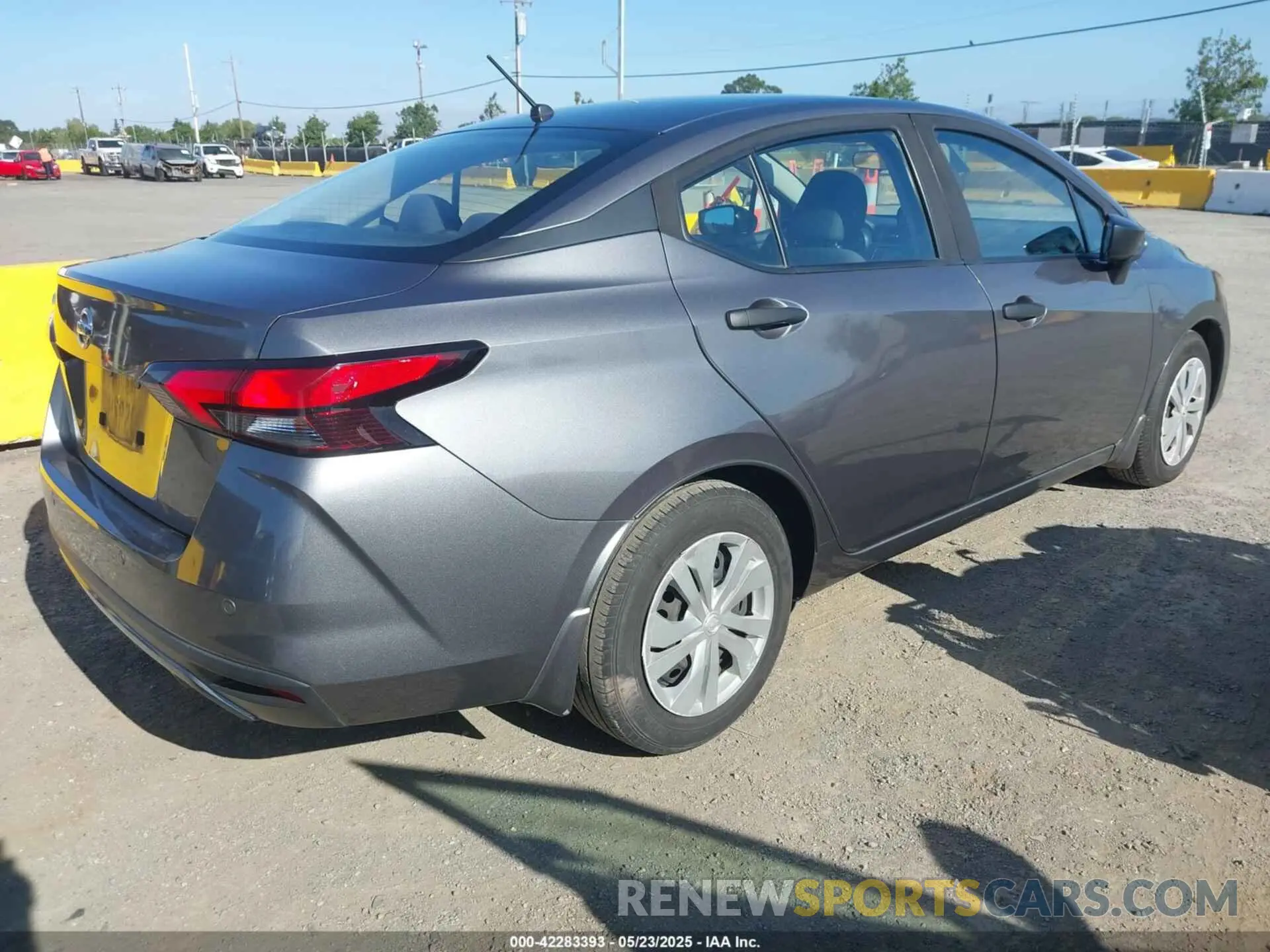 4 Photograph of a damaged car 3N1CN8DV3LL883721 NISSAN VERSA 2020