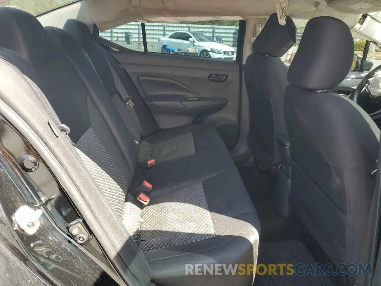 10 Photograph of a damaged car 3N1CN8DV4LL807022 NISSAN VERSA 2020