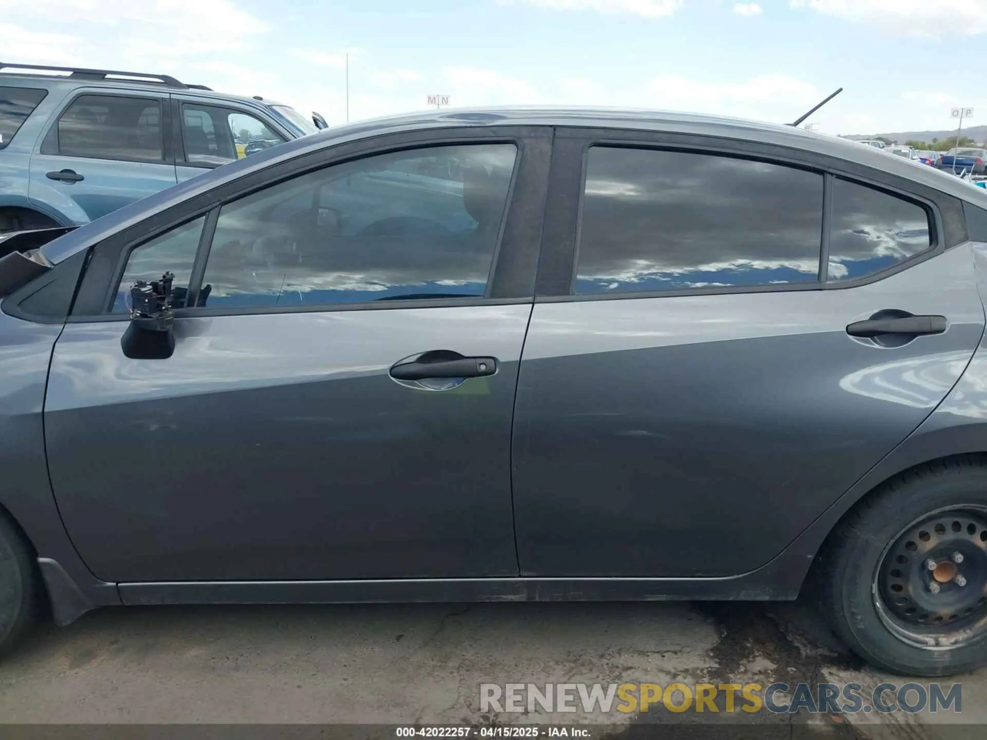 14 Photograph of a damaged car 3N1CN8DV4LL822989 NISSAN VERSA 2020