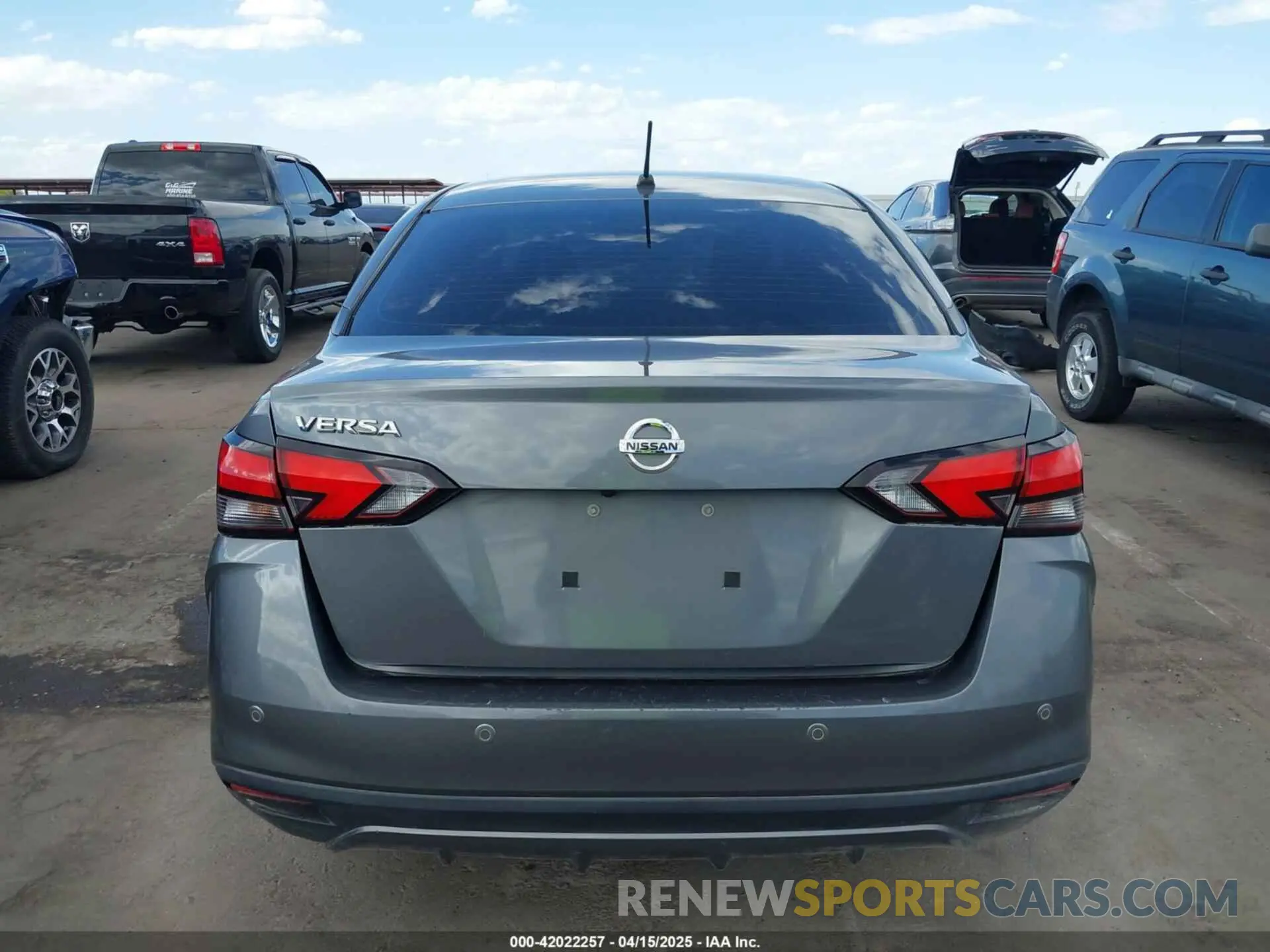16 Photograph of a damaged car 3N1CN8DV4LL822989 NISSAN VERSA 2020