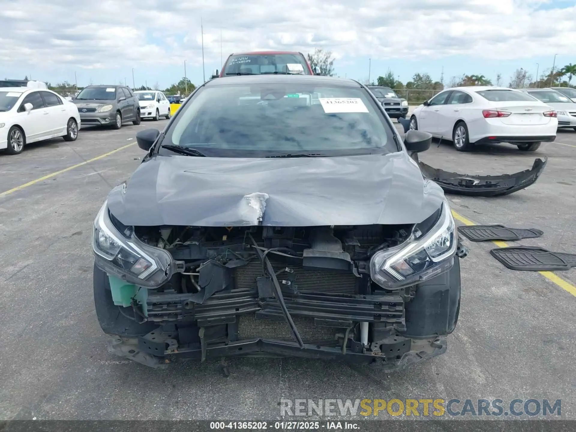 13 Photograph of a damaged car 3N1CN8DV4LL847102 NISSAN VERSA 2020
