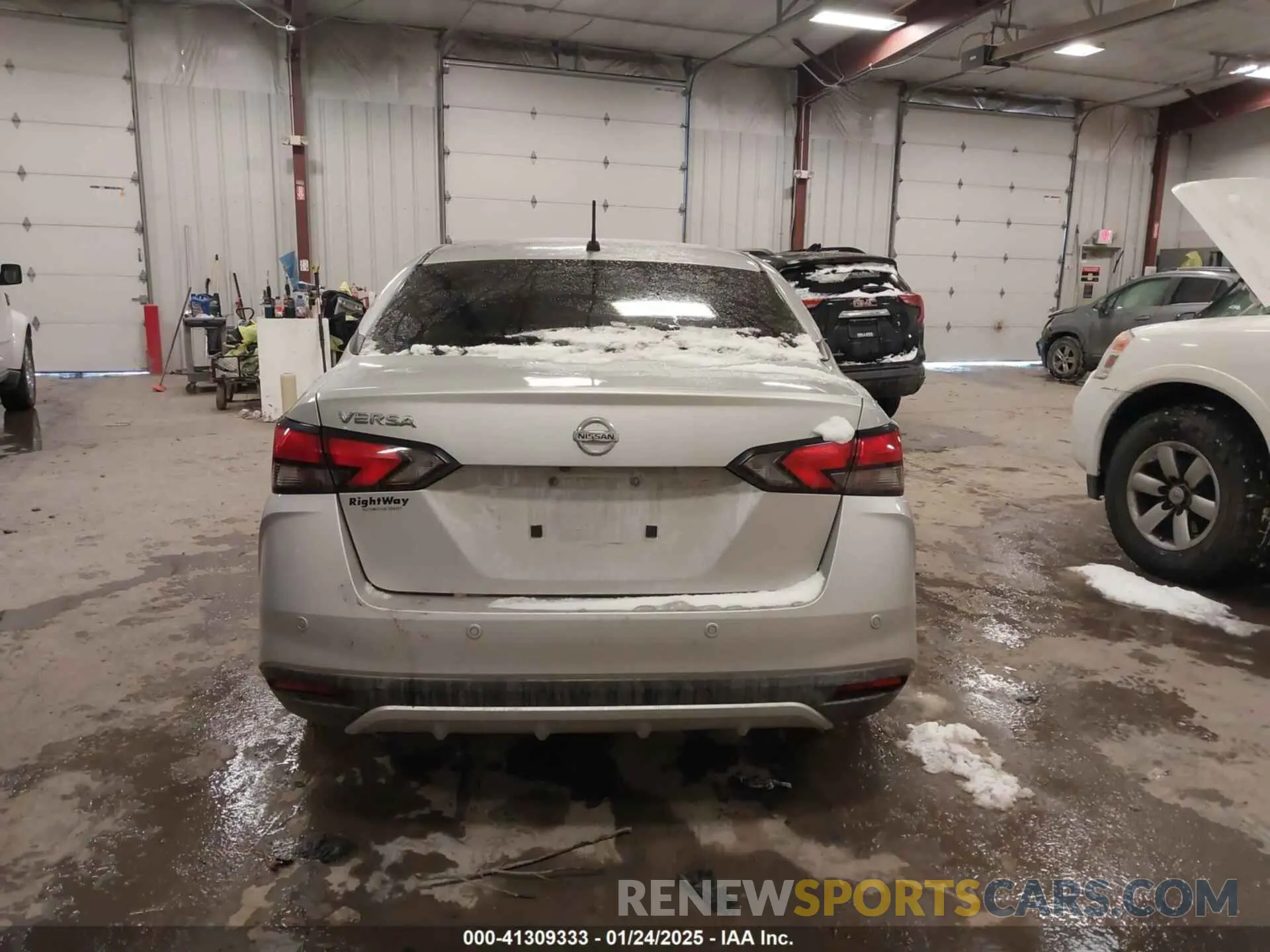 16 Photograph of a damaged car 3N1CN8DV4LL893447 NISSAN VERSA 2020
