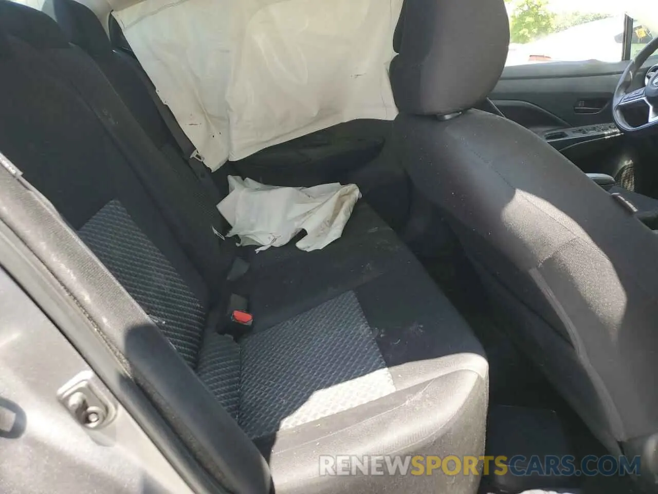 10 Photograph of a damaged car 3N1CN8DV4LL902227 NISSAN VERSA 2020