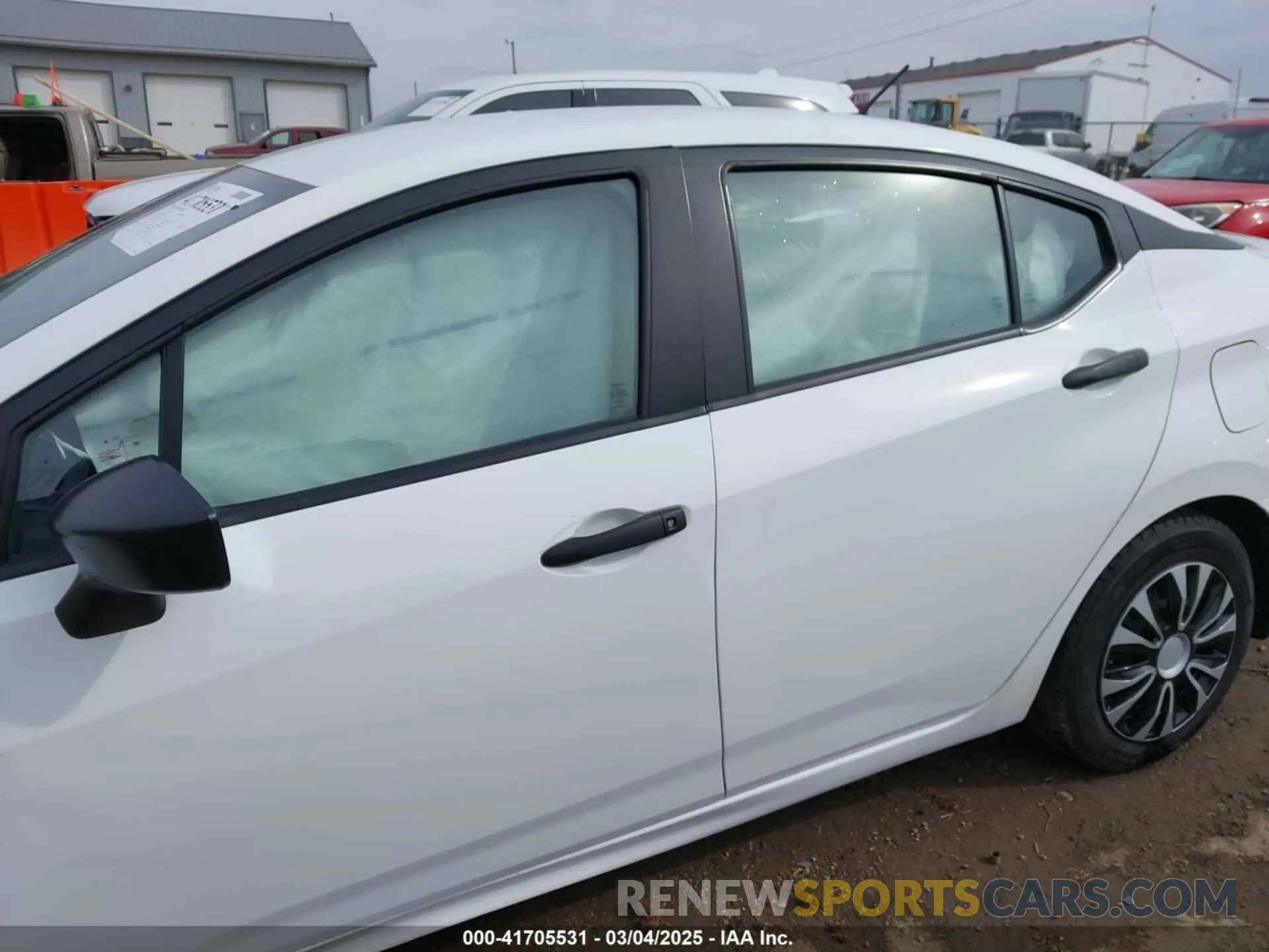 14 Photograph of a damaged car 3N1CN8DV4LL918072 NISSAN VERSA 2020
