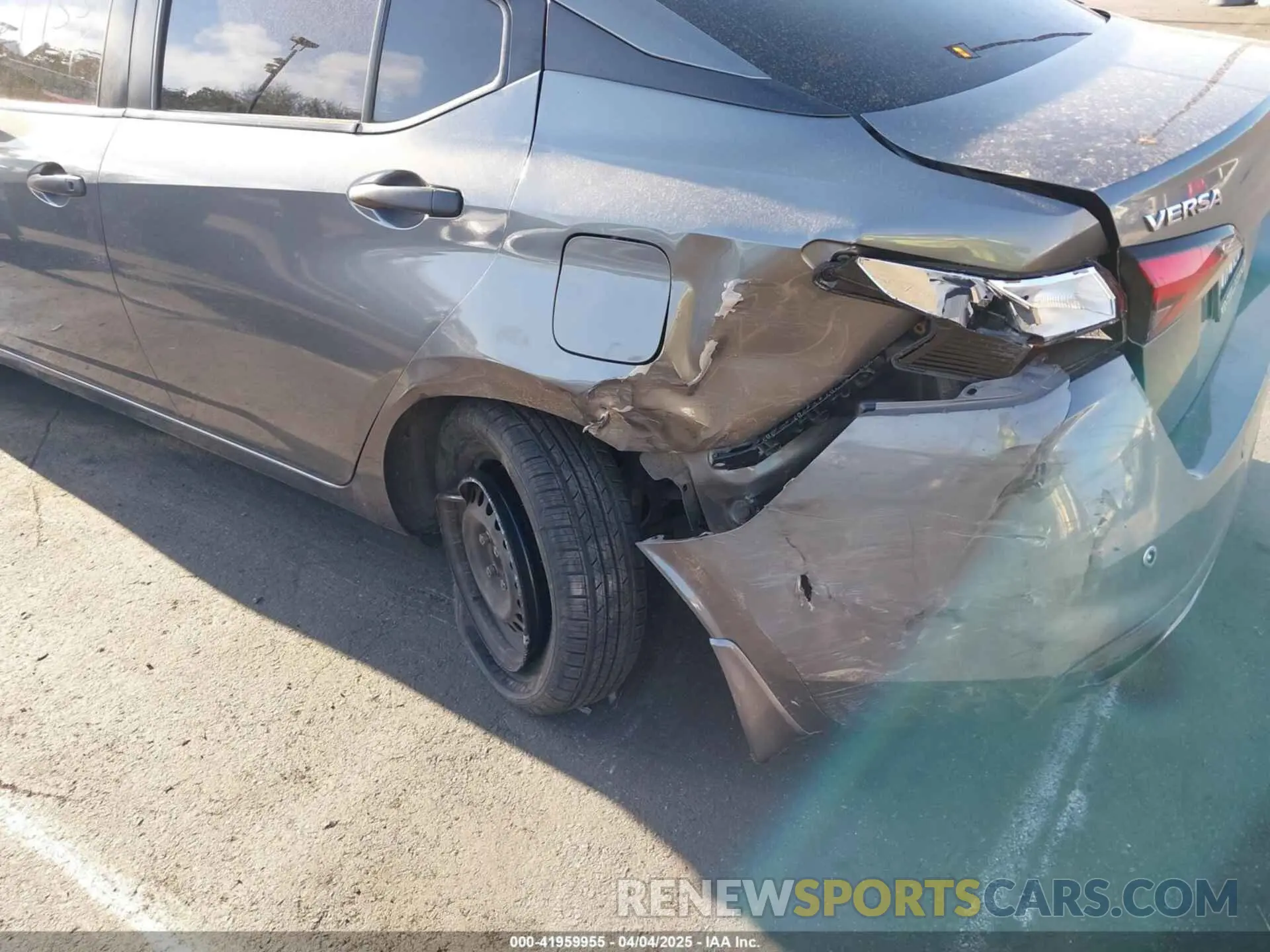 12 Photograph of a damaged car 3N1CN8DV5LL803481 NISSAN VERSA 2020