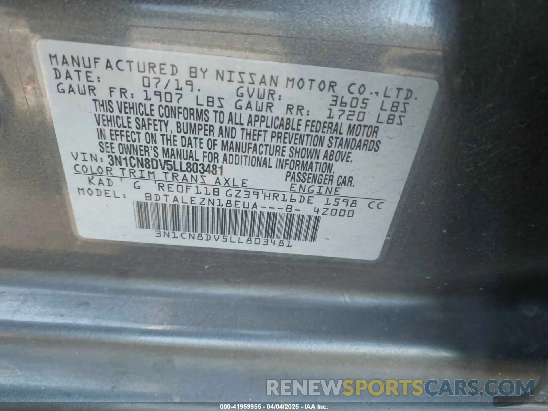 9 Photograph of a damaged car 3N1CN8DV5LL803481 NISSAN VERSA 2020
