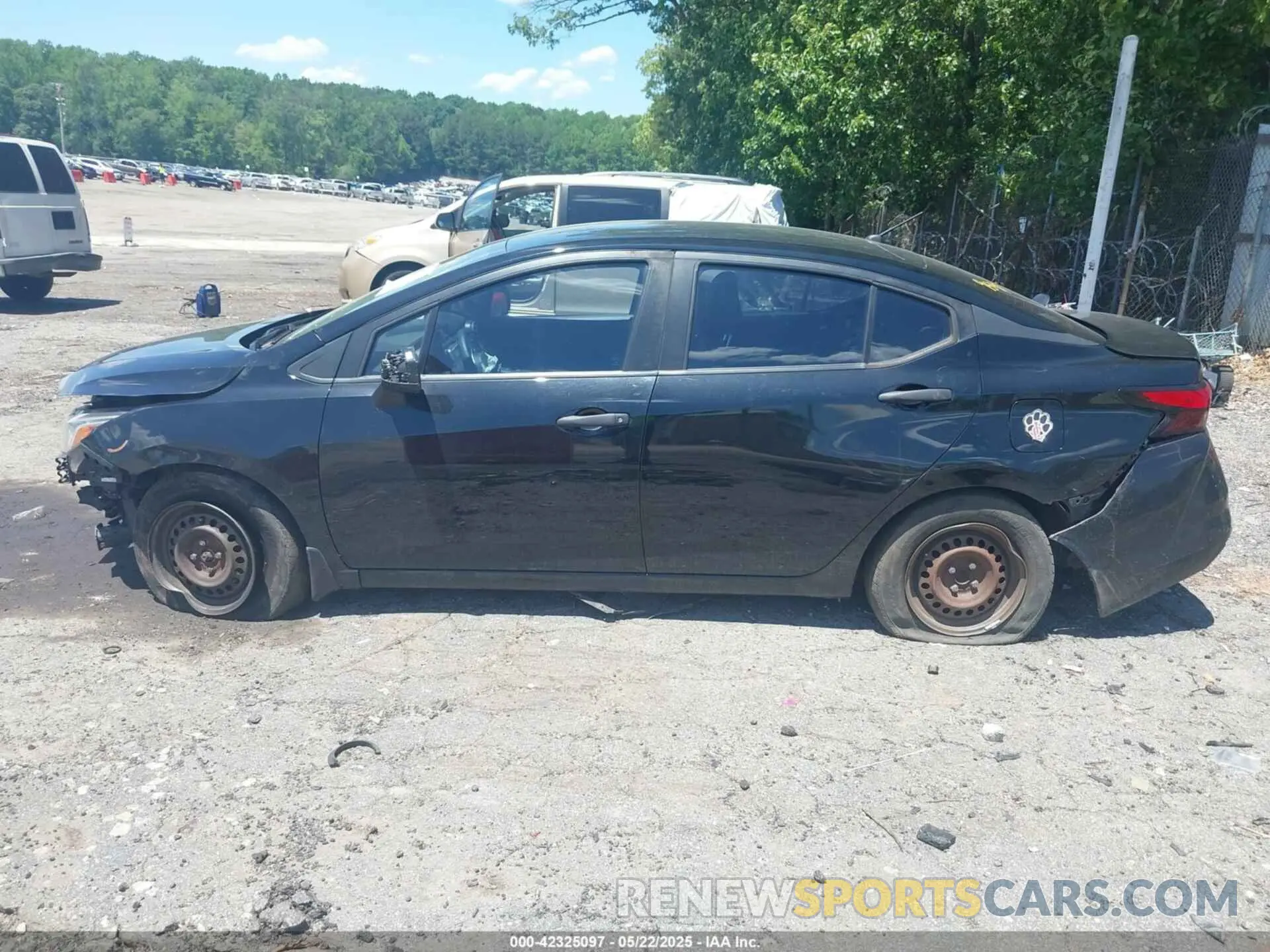 14 Photograph of a damaged car 3N1CN8DV5LL839591 NISSAN VERSA 2020