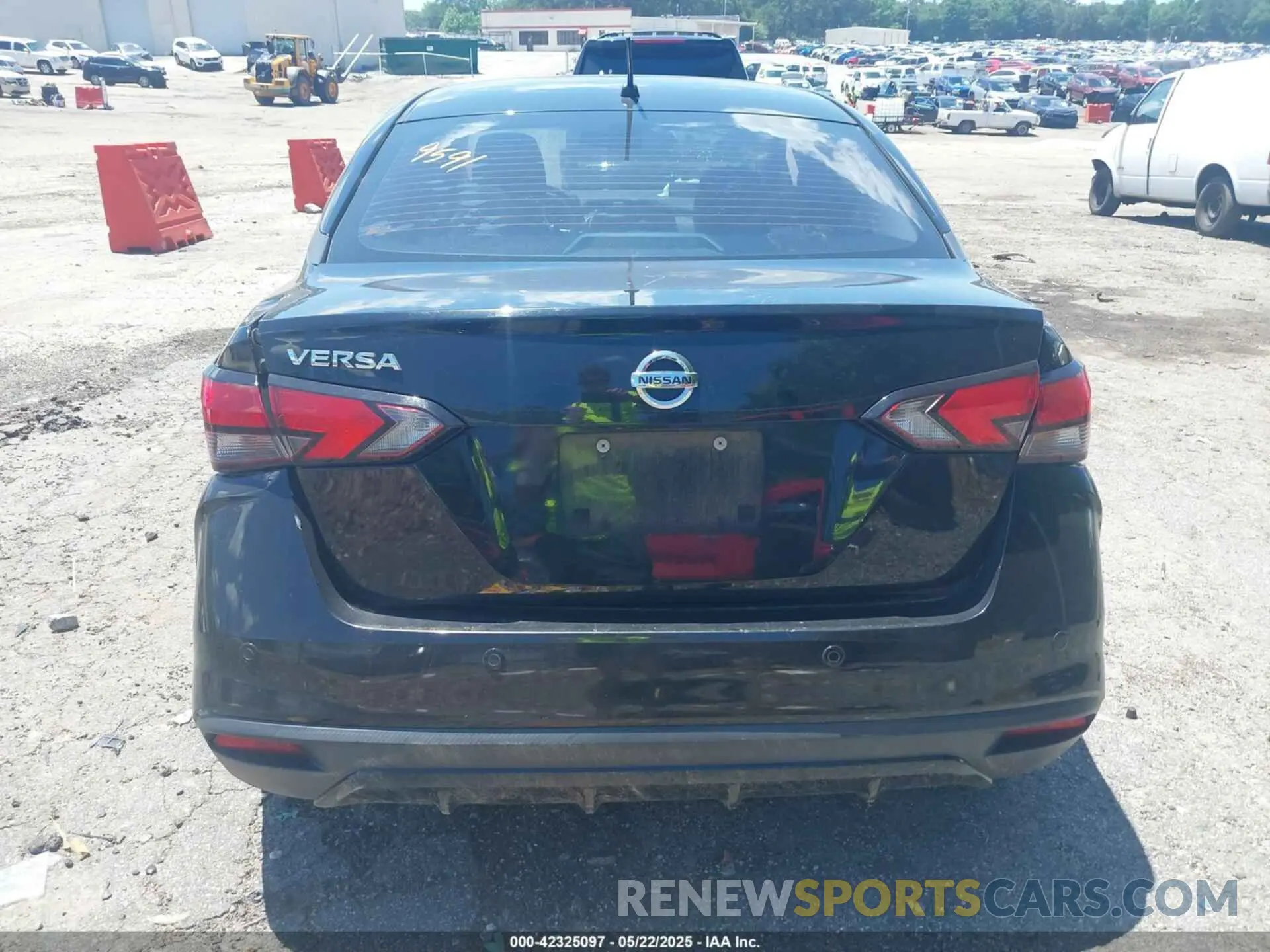 16 Photograph of a damaged car 3N1CN8DV5LL839591 NISSAN VERSA 2020
