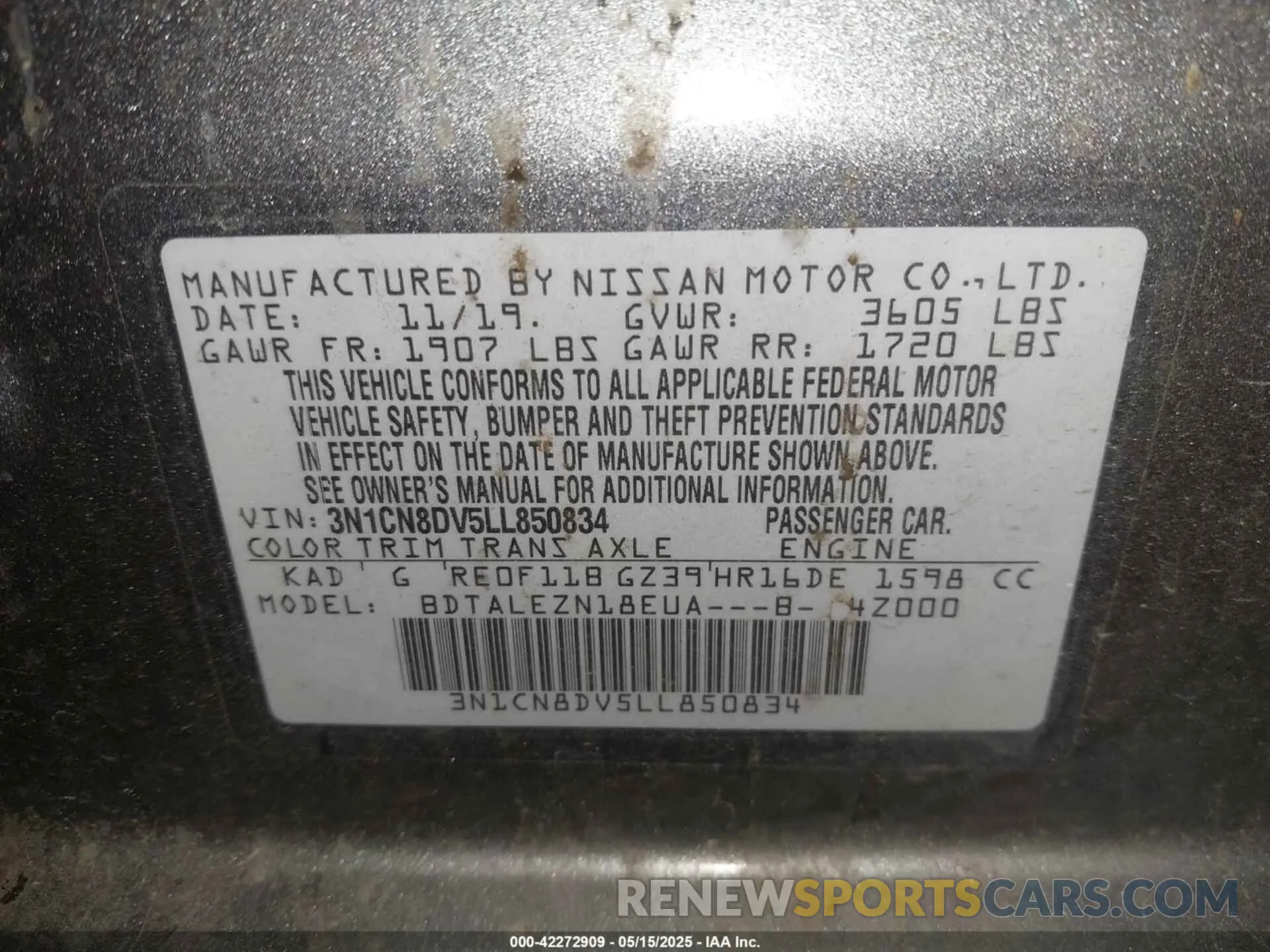 9 Photograph of a damaged car 3N1CN8DV5LL850834 NISSAN VERSA 2020