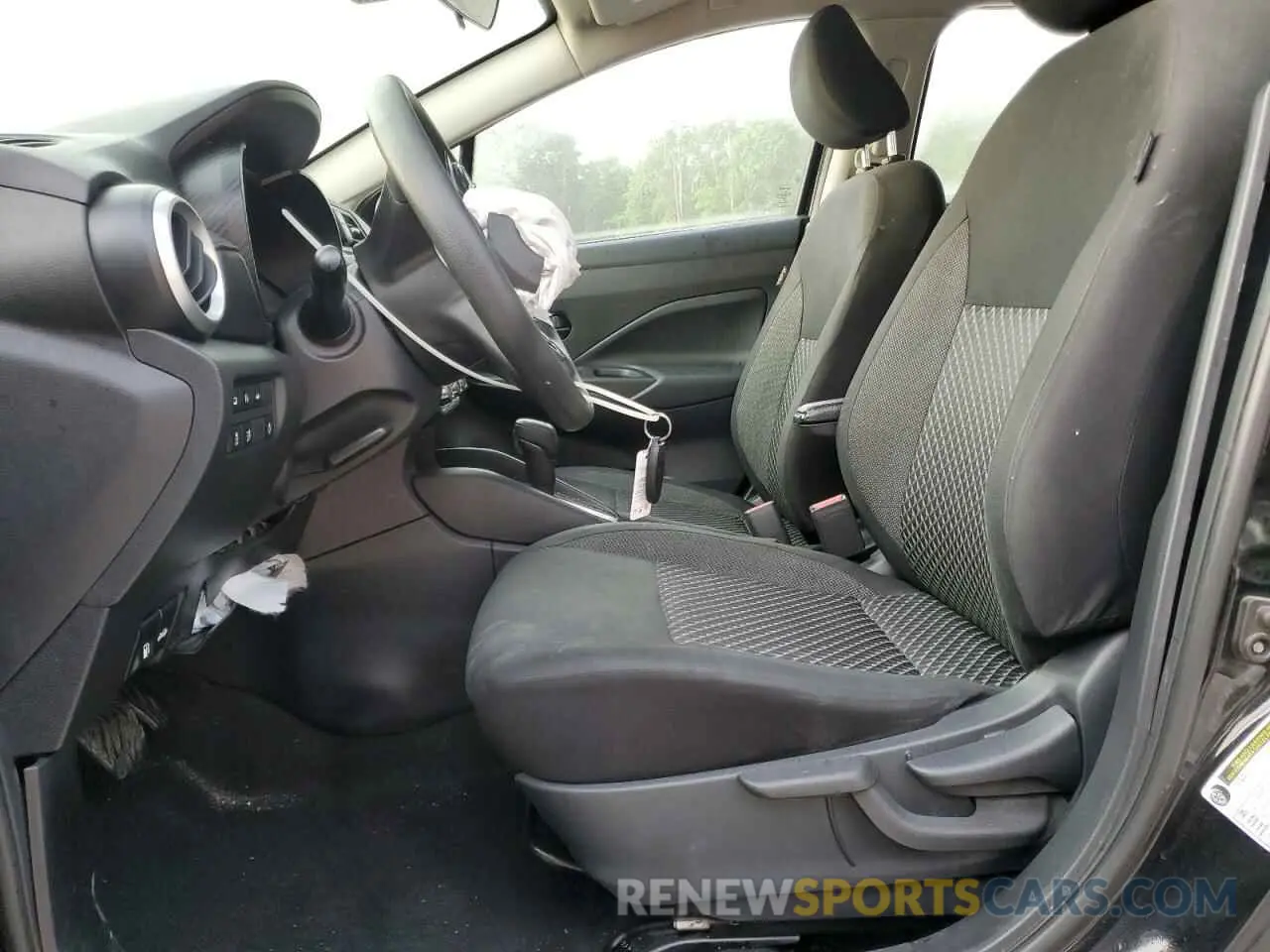 7 Photograph of a damaged car 3N1CN8DV5LL886846 NISSAN VERSA 2020