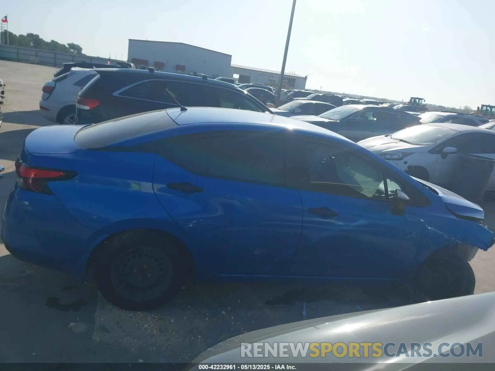 14 Photograph of a damaged car 3N1CN8DV6LL915030 NISSAN VERSA 2020