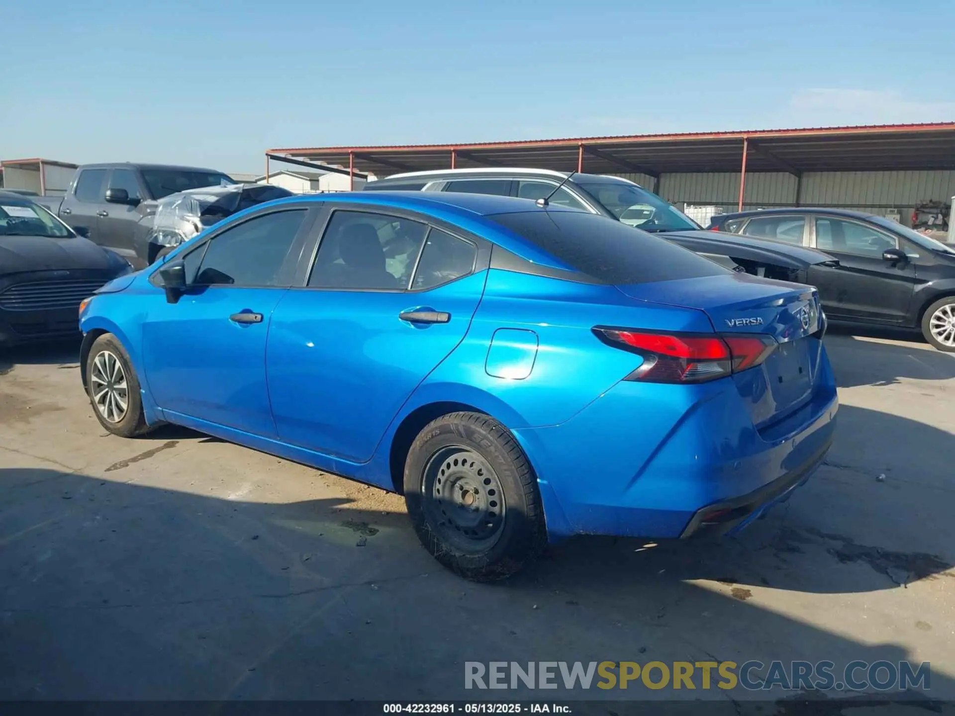 3 Photograph of a damaged car 3N1CN8DV6LL915030 NISSAN VERSA 2020