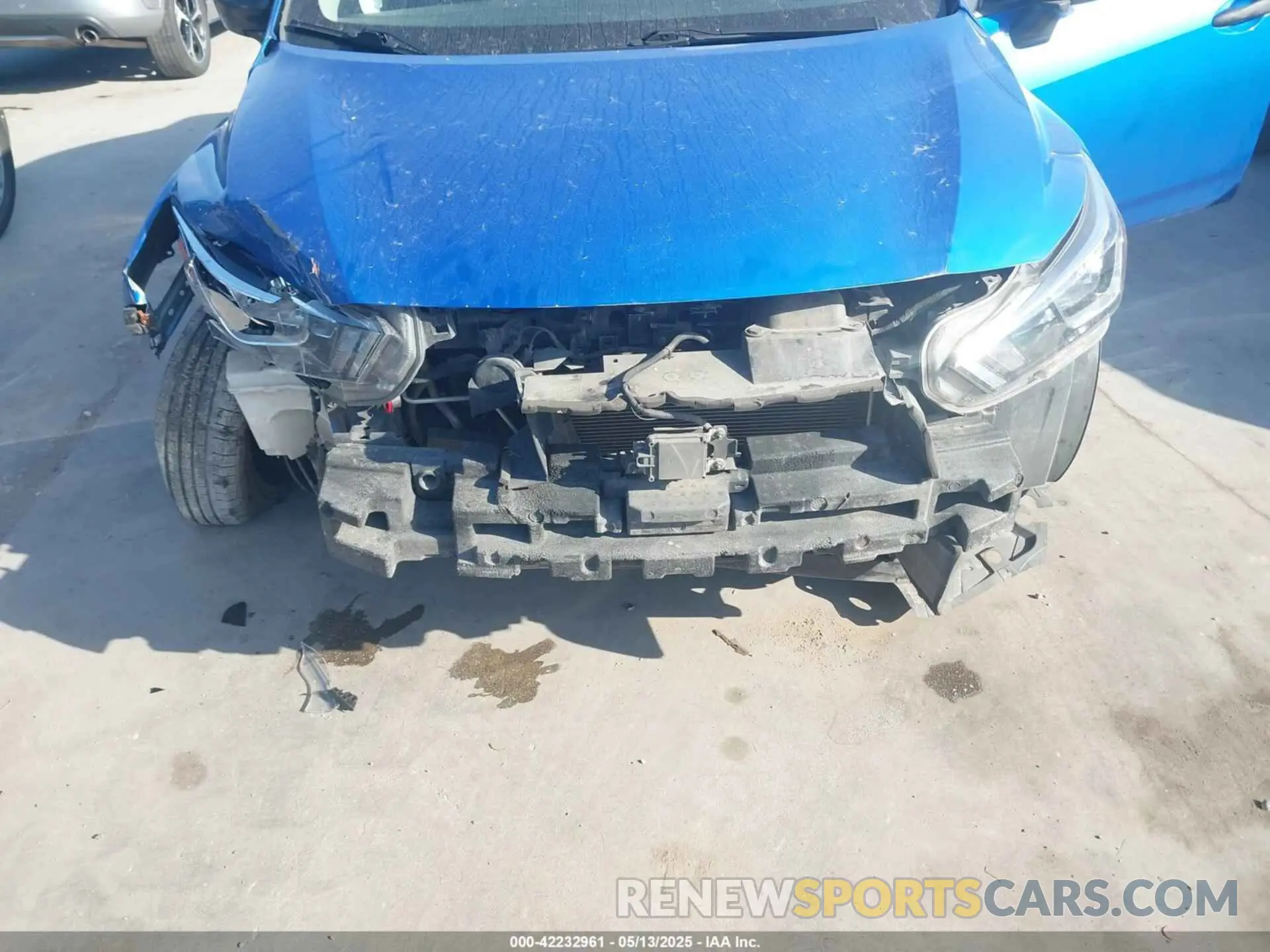 6 Photograph of a damaged car 3N1CN8DV6LL915030 NISSAN VERSA 2020