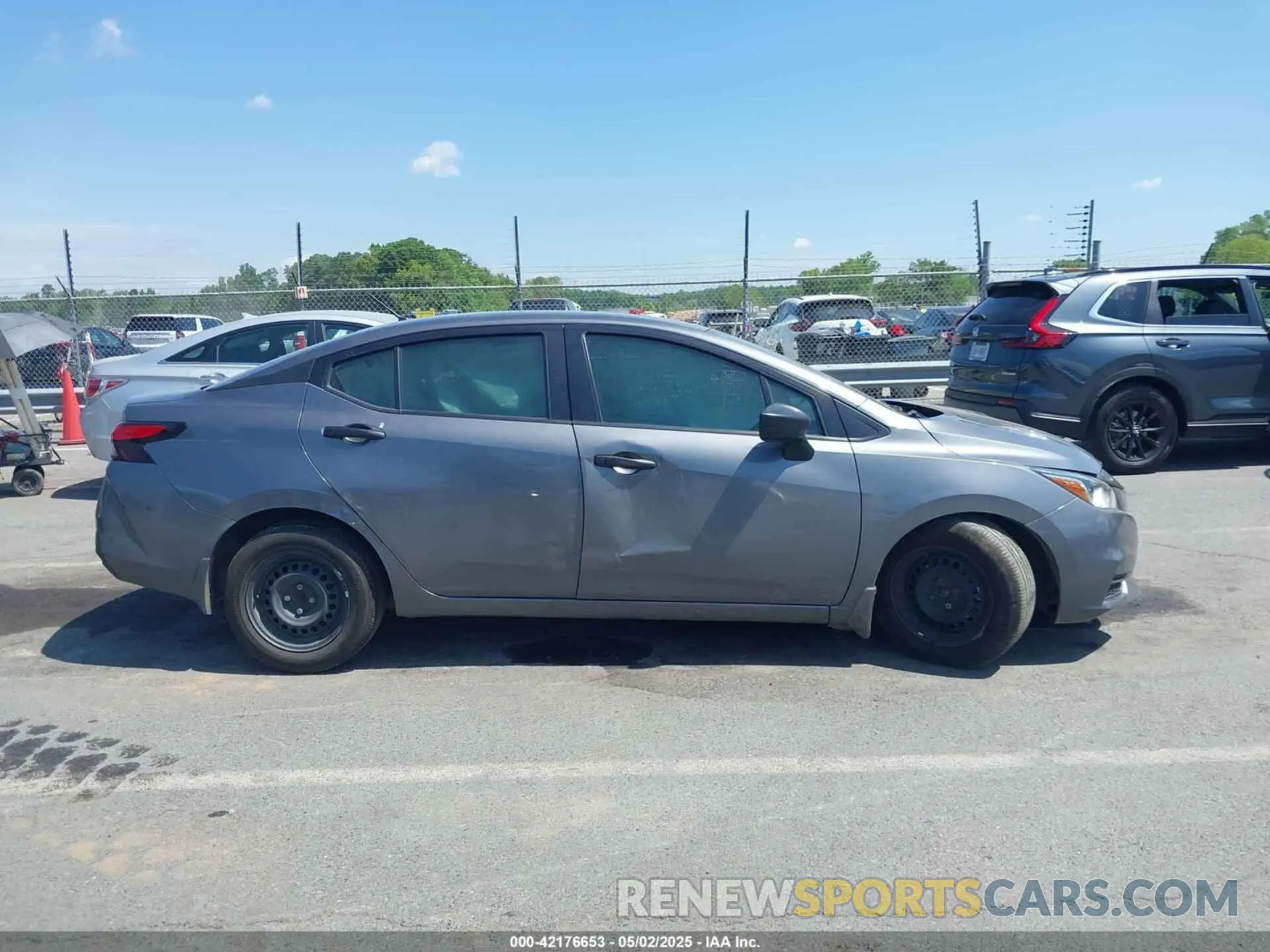 13 Photograph of a damaged car 3N1CN8DV6LL918073 NISSAN VERSA 2020