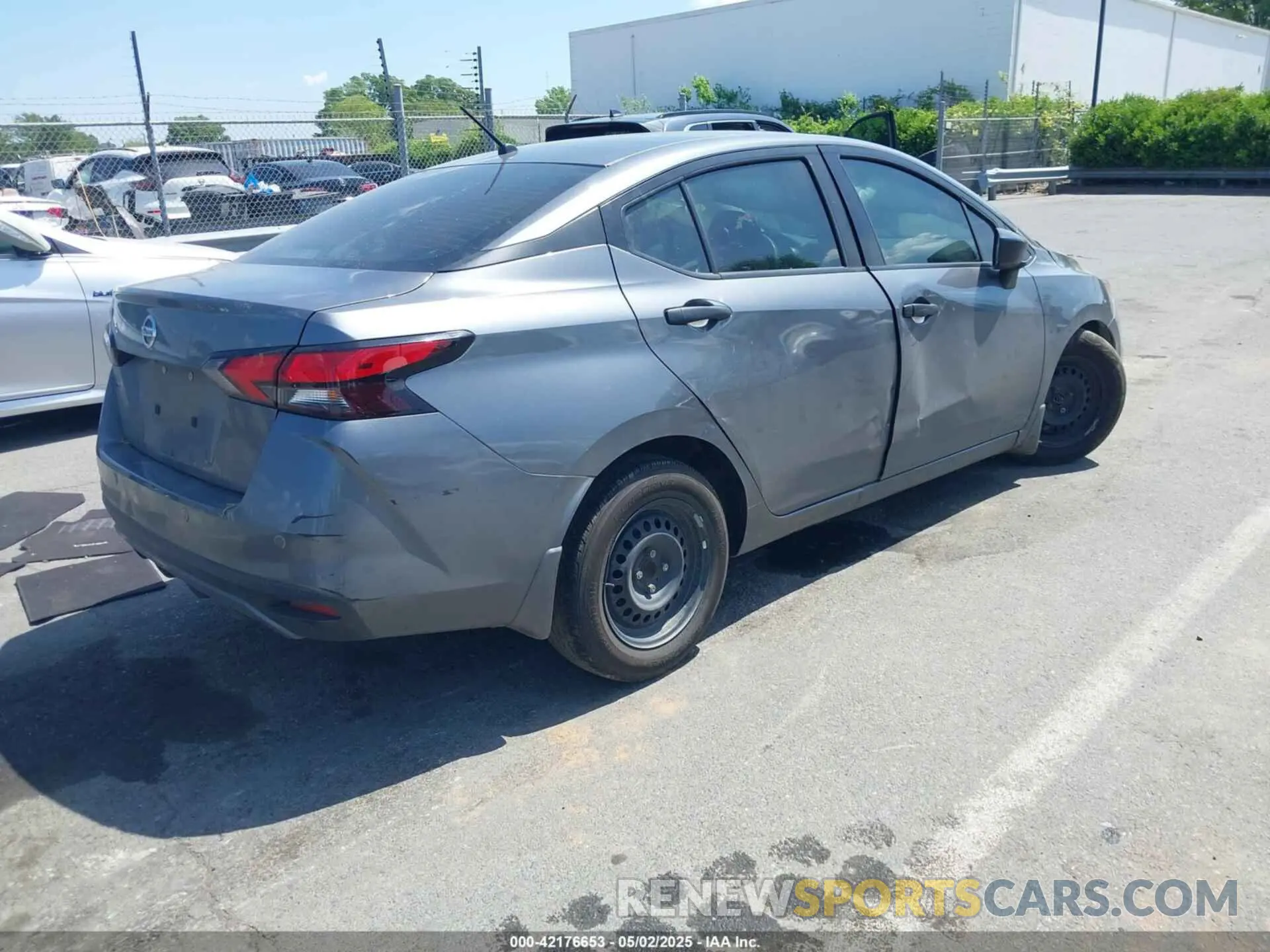 4 Photograph of a damaged car 3N1CN8DV6LL918073 NISSAN VERSA 2020