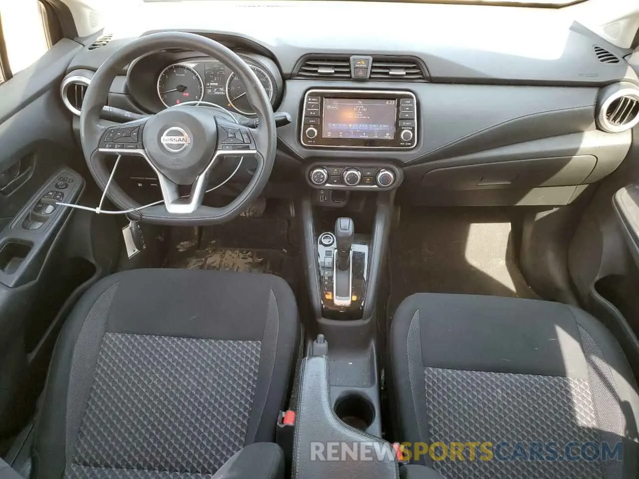8 Photograph of a damaged car 3N1CN8DV7LL823604 NISSAN VERSA 2020