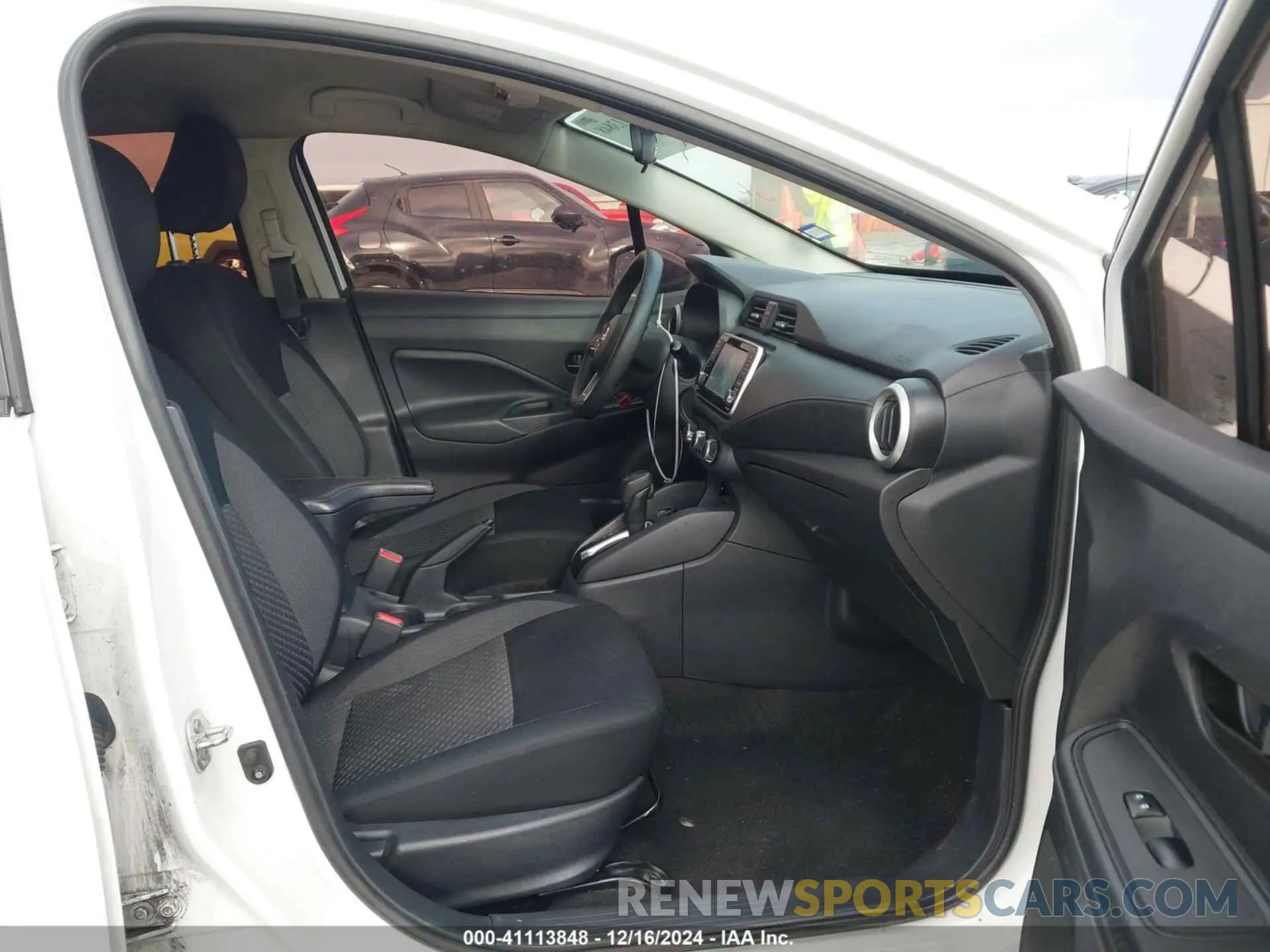 5 Photograph of a damaged car 3N1CN8DV7LL850060 NISSAN VERSA 2020
