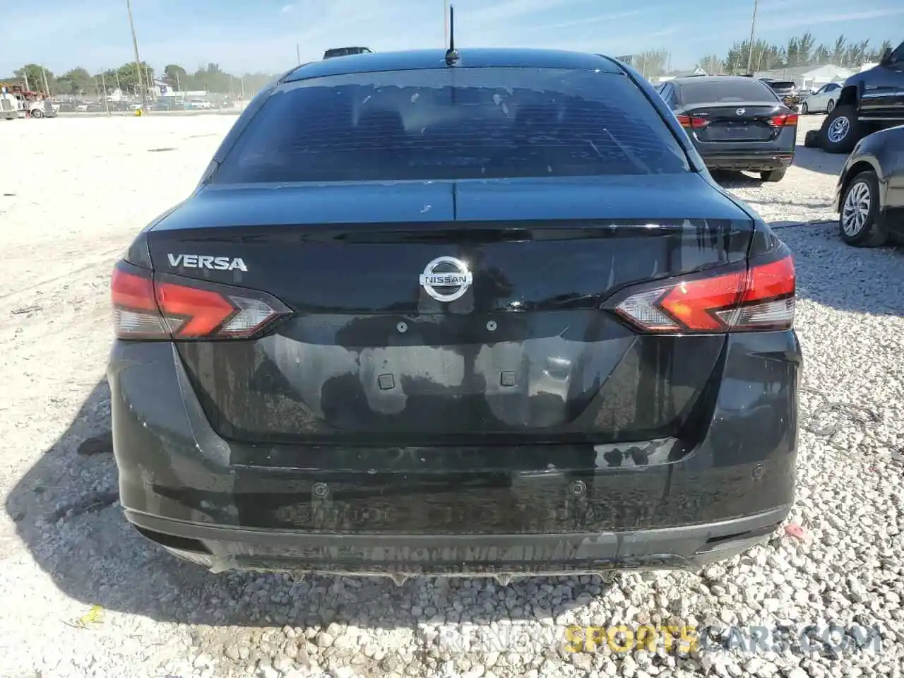 6 Photograph of a damaged car 3N1CN8DV7LL865352 NISSAN VERSA 2020