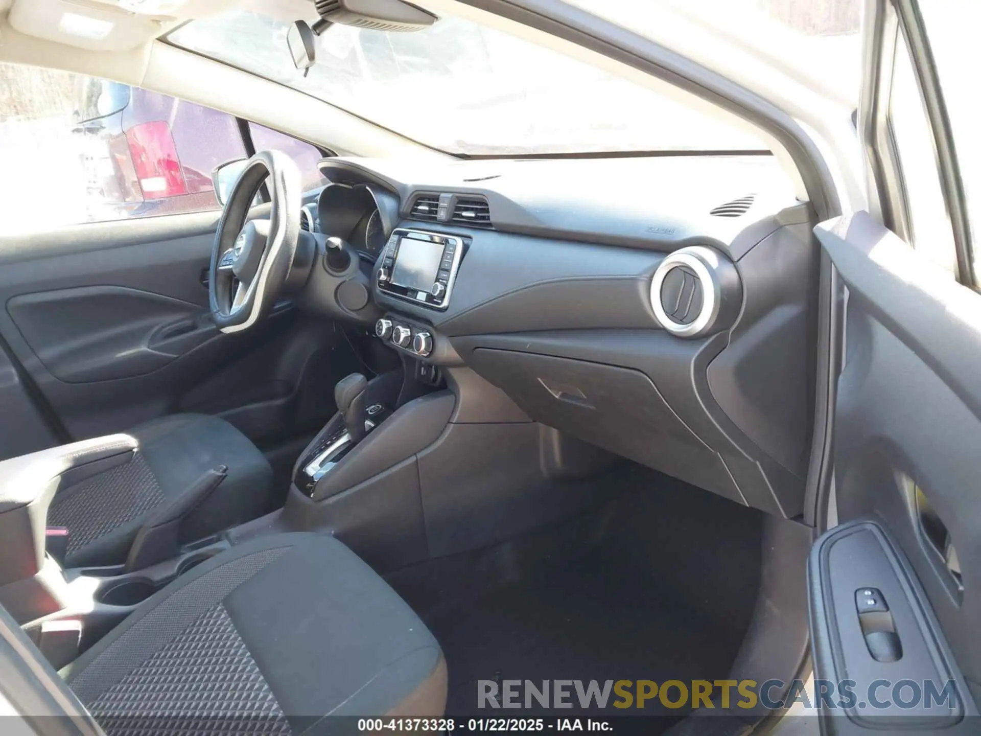 5 Photograph of a damaged car 3N1CN8DV7LL866145 NISSAN VERSA 2020