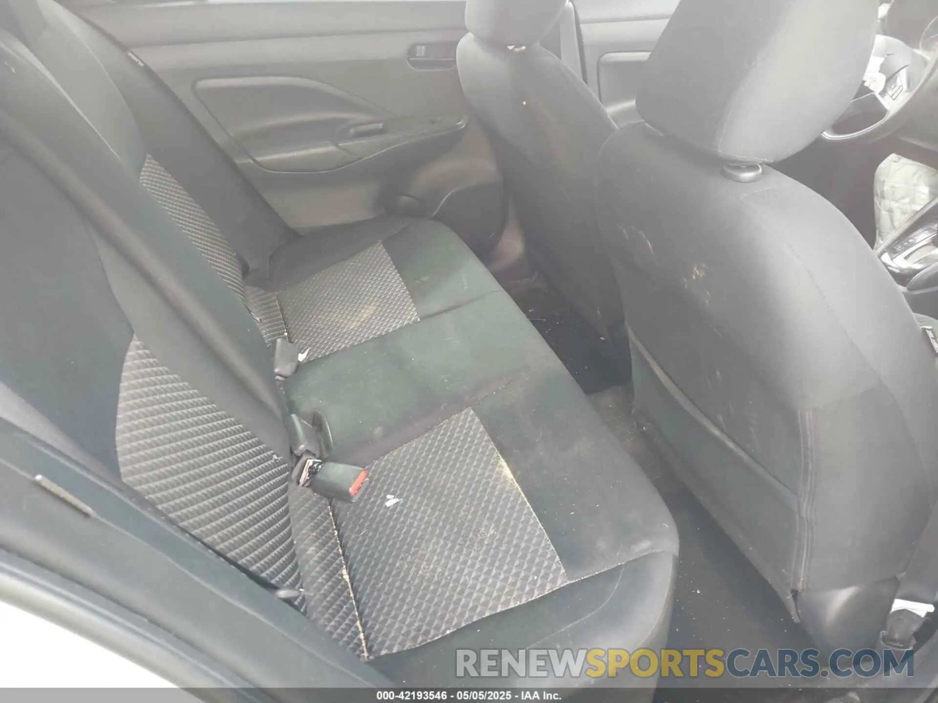 8 Photograph of a damaged car 3N1CN8DV7LL874584 NISSAN VERSA 2020