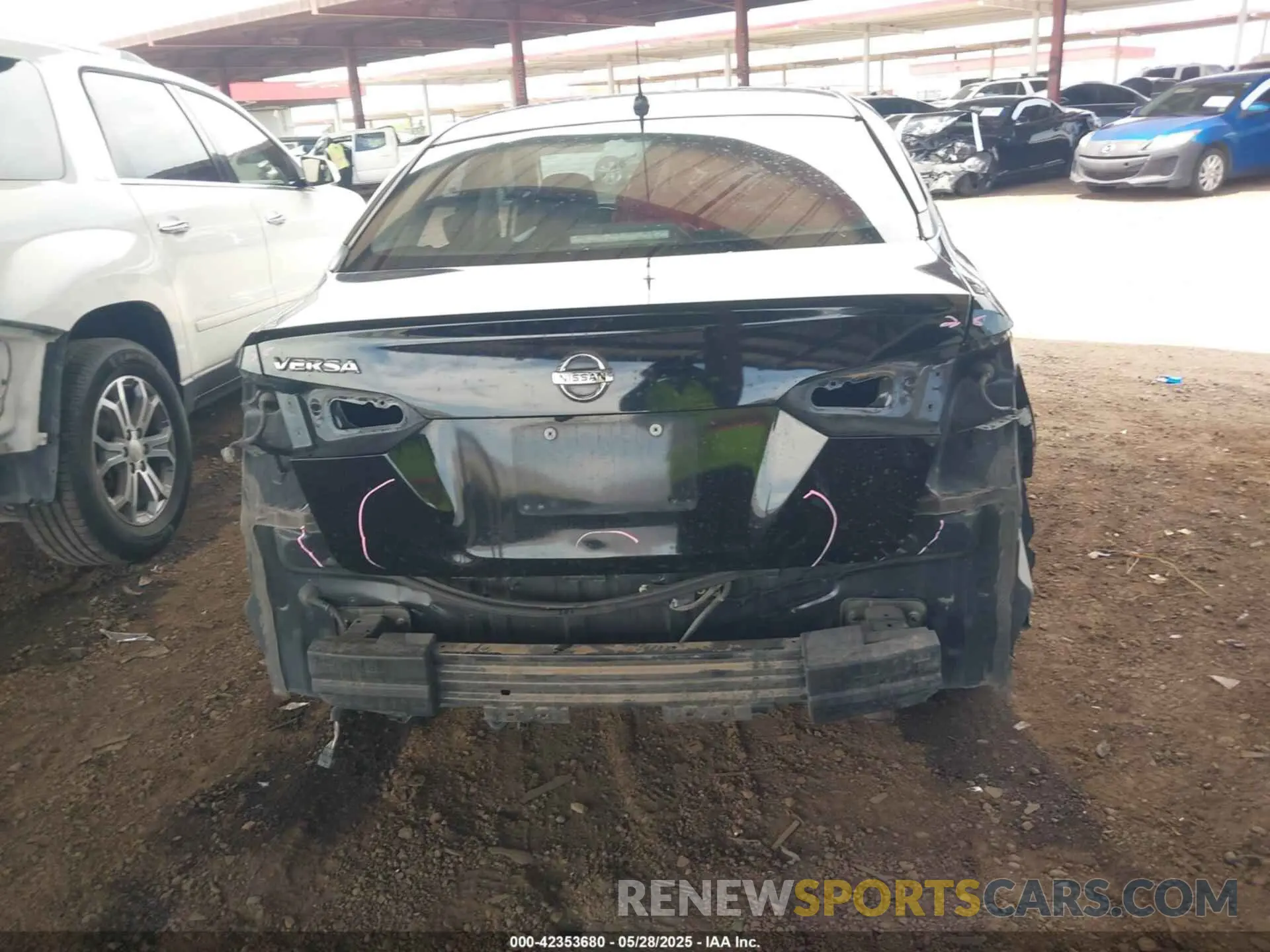 18 Photograph of a damaged car 3N1CN8DV7LL884242 NISSAN VERSA 2020