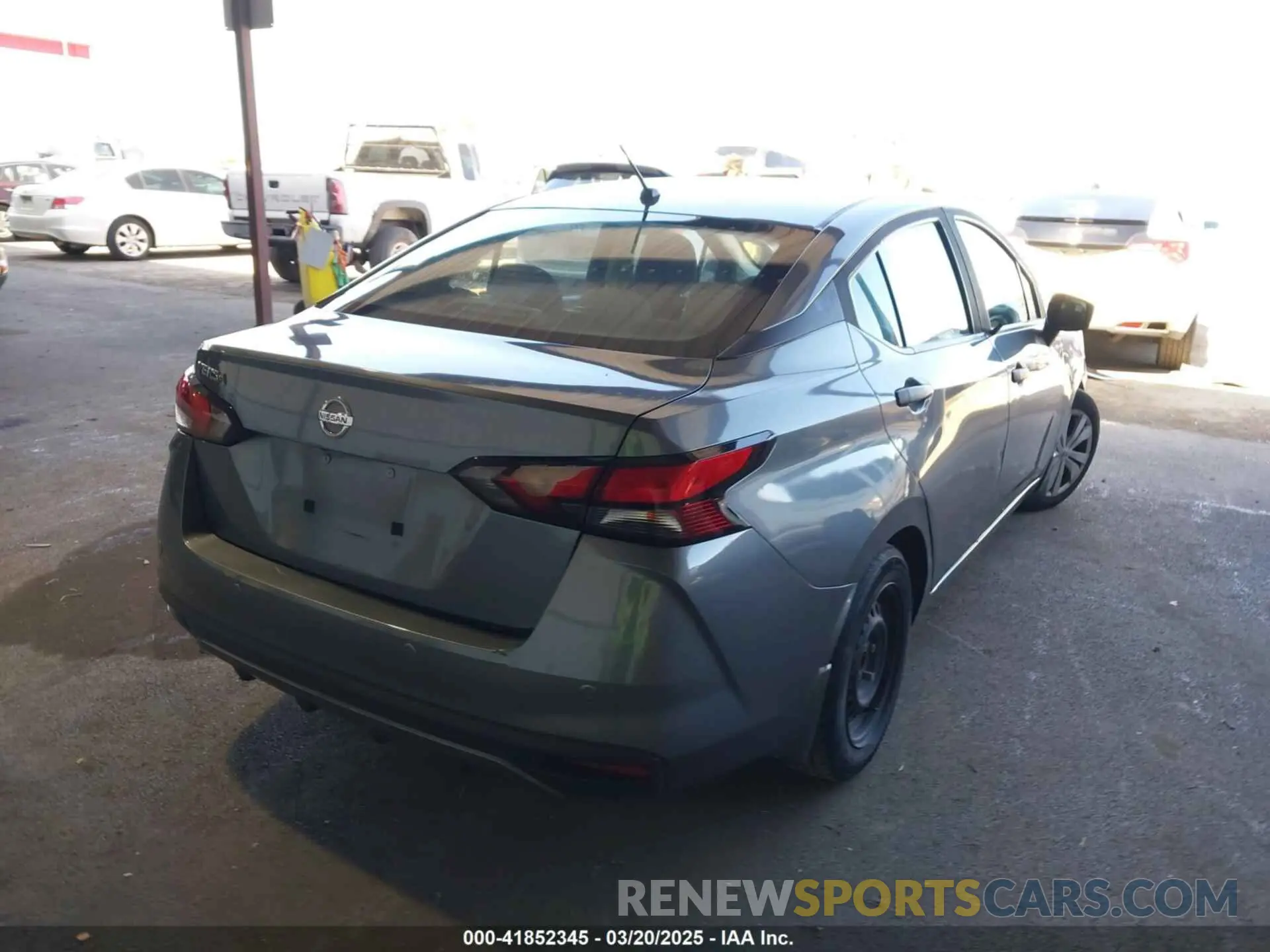 4 Photograph of a damaged car 3N1CN8DV8LL854764 NISSAN VERSA 2020