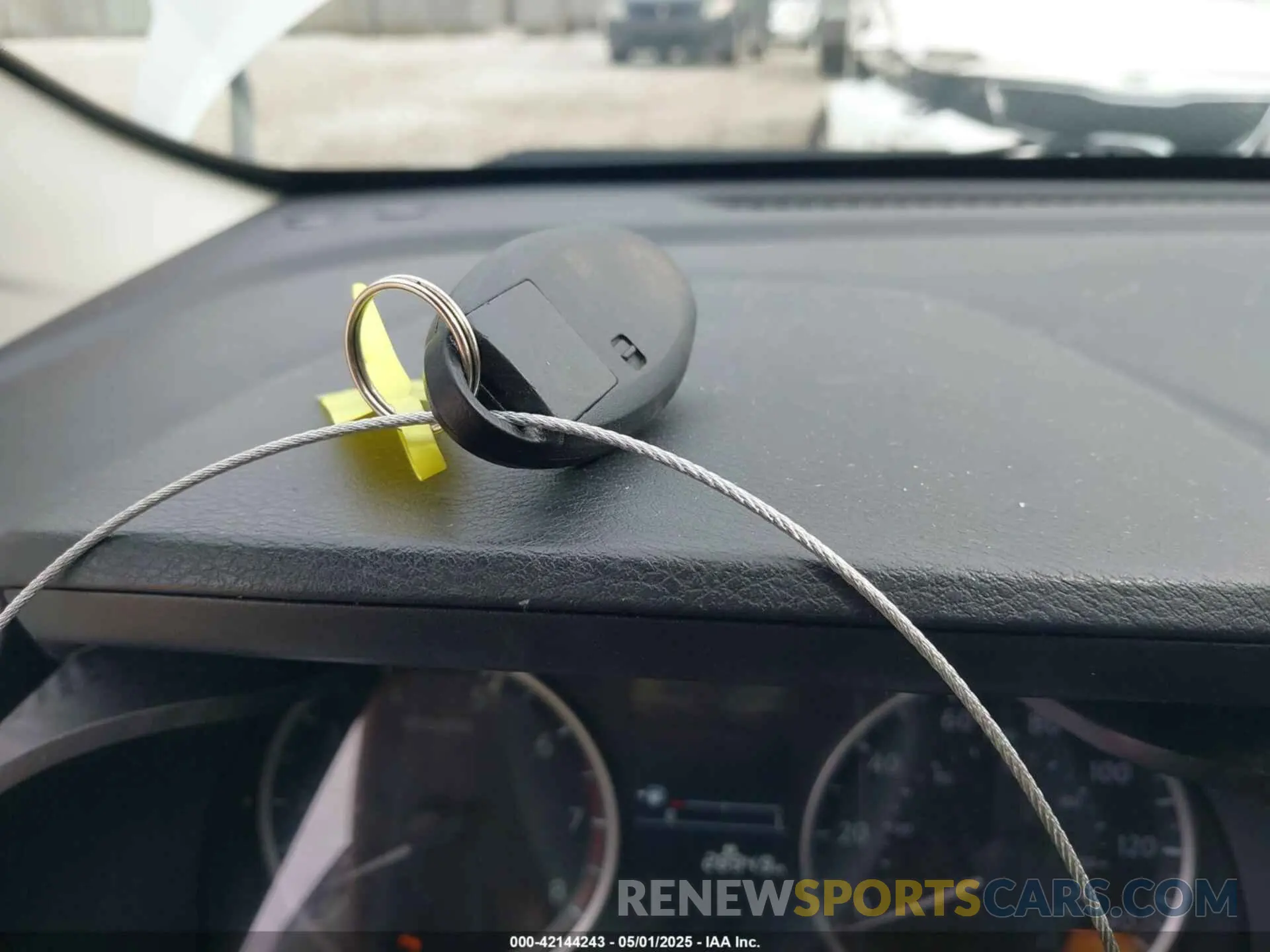 11 Photograph of a damaged car 3N1CN8DV9LL811941 NISSAN VERSA 2020