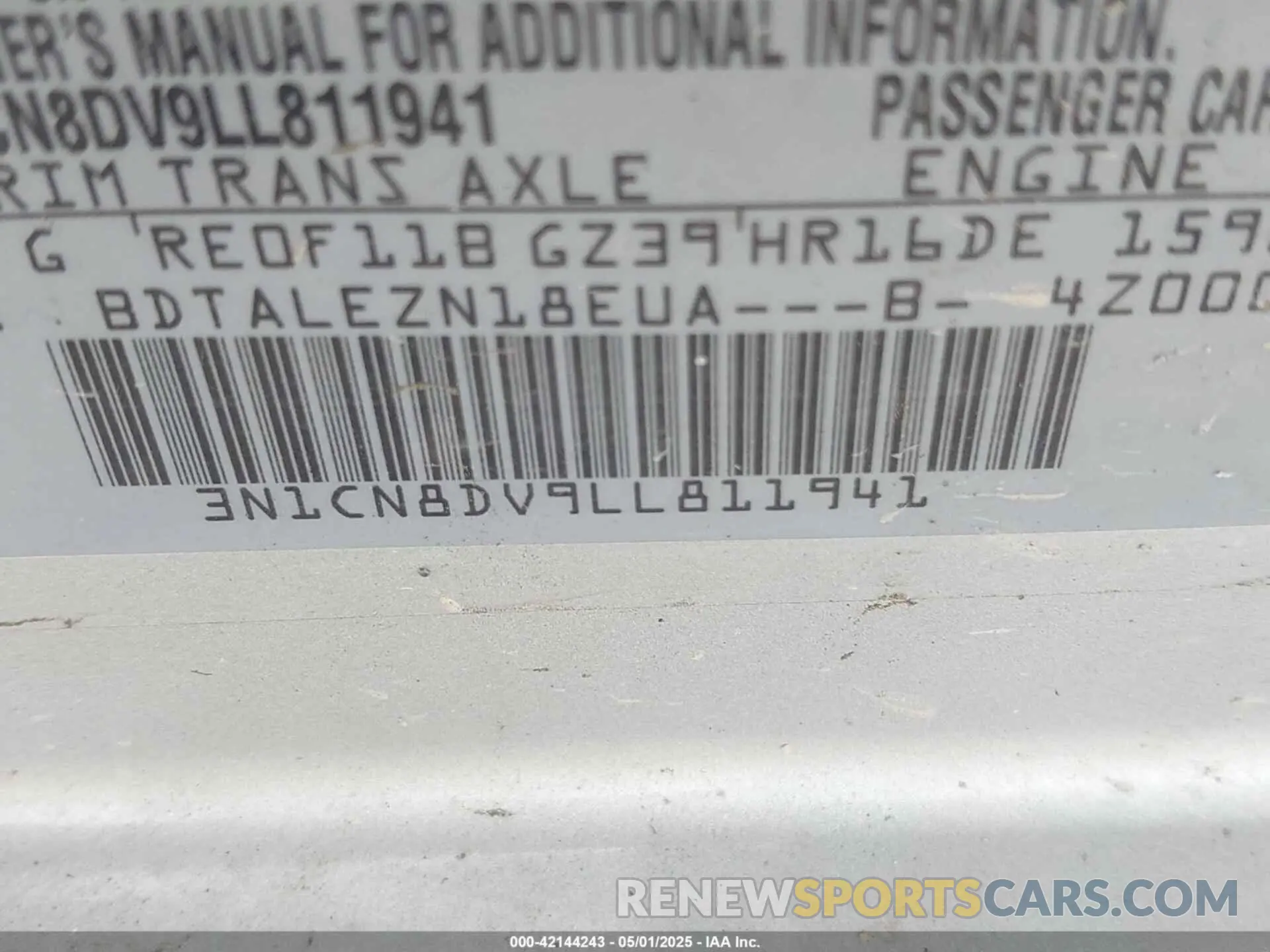 9 Photograph of a damaged car 3N1CN8DV9LL811941 NISSAN VERSA 2020