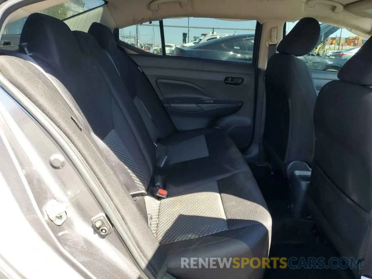 11 Photograph of a damaged car 3N1CN8DV9LL888969 NISSAN VERSA 2020