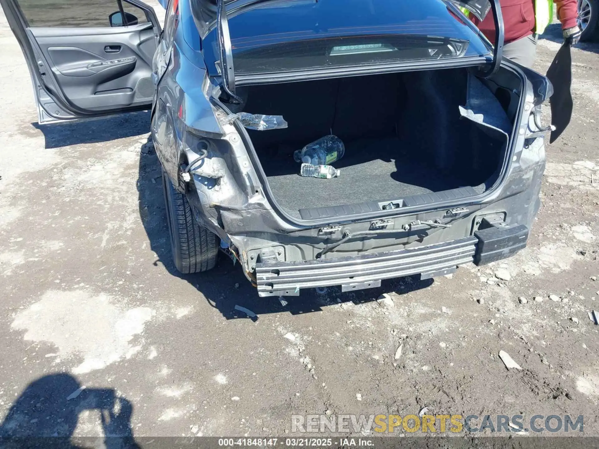 6 Photograph of a damaged car 3N1CN8DVXLL803721 NISSAN VERSA 2020