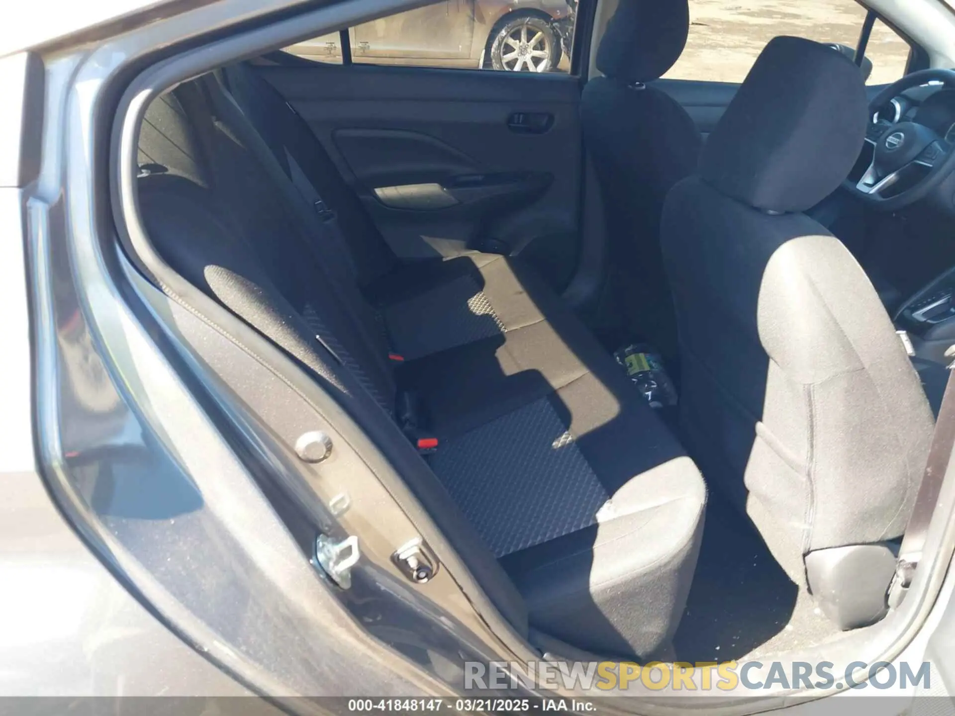 8 Photograph of a damaged car 3N1CN8DVXLL803721 NISSAN VERSA 2020