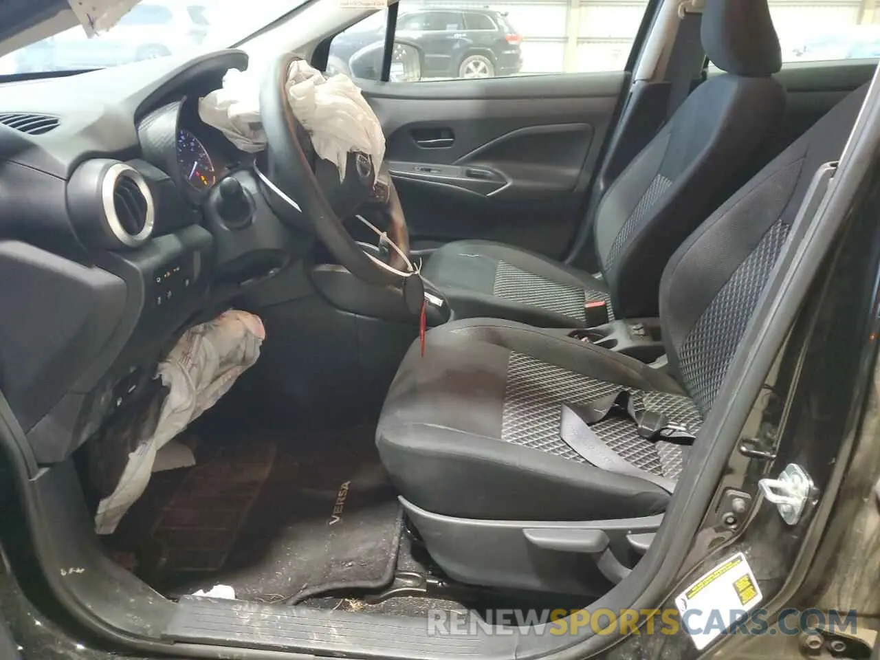 7 Photograph of a damaged car 3N1CN8DVXLL903365 NISSAN VERSA 2020