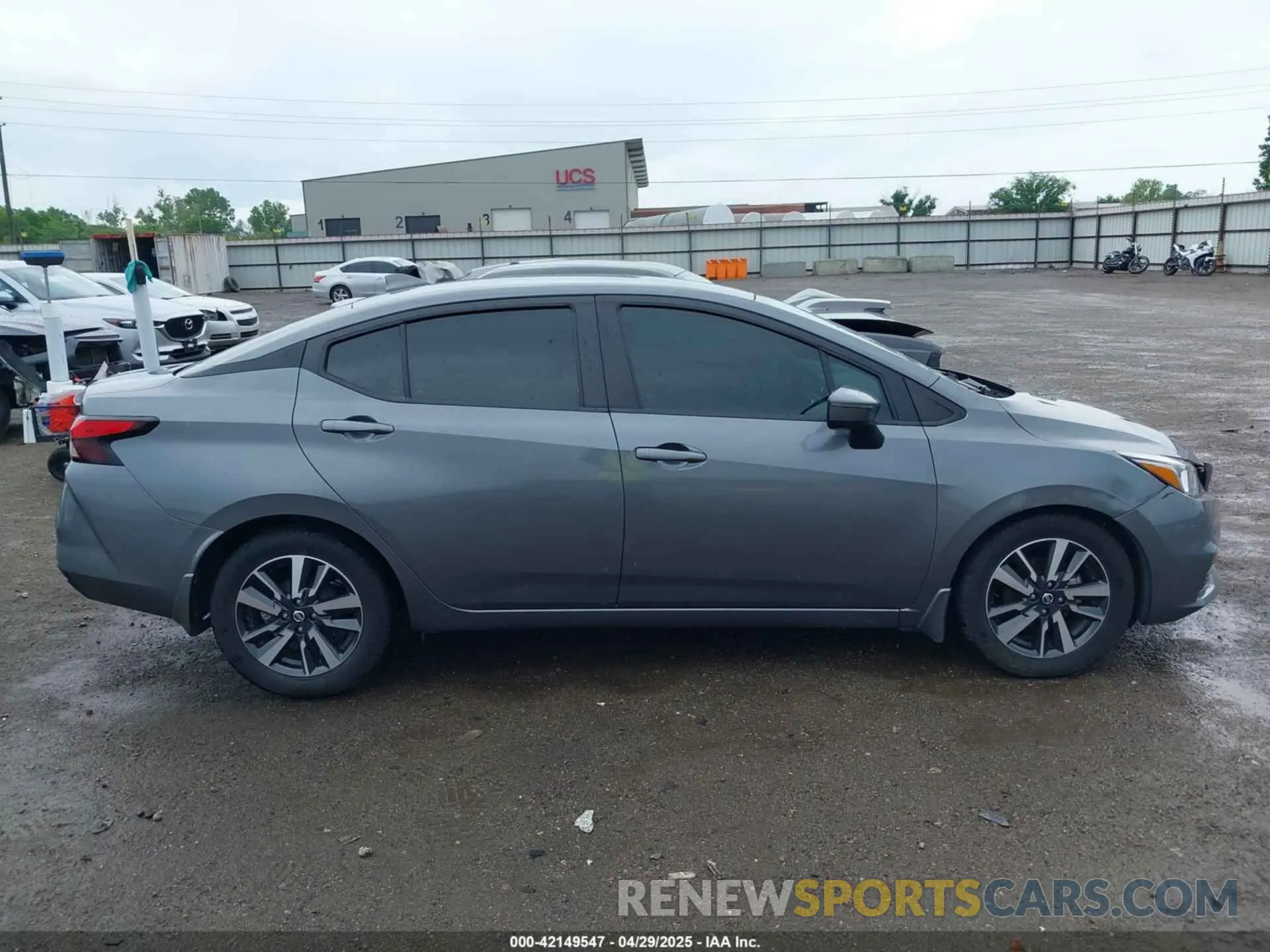 13 Photograph of a damaged car 3N1CN8EV0LL862551 NISSAN VERSA 2020