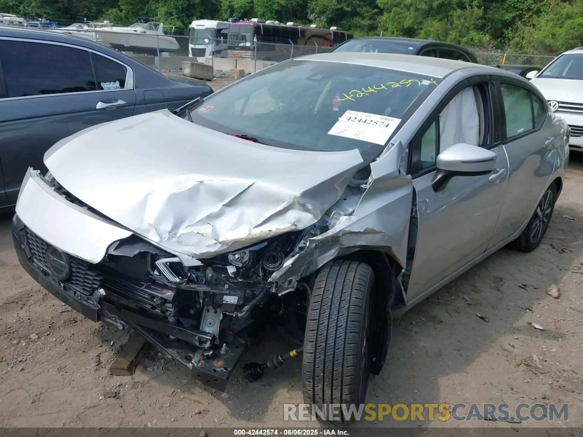 2 Photograph of a damaged car 3N1CN8EV0LL863571 NISSAN VERSA 2020