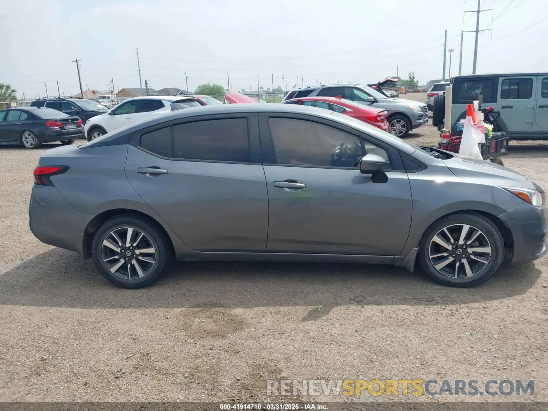 13 Photograph of a damaged car 3N1CN8EV0LL868916 NISSAN VERSA 2020