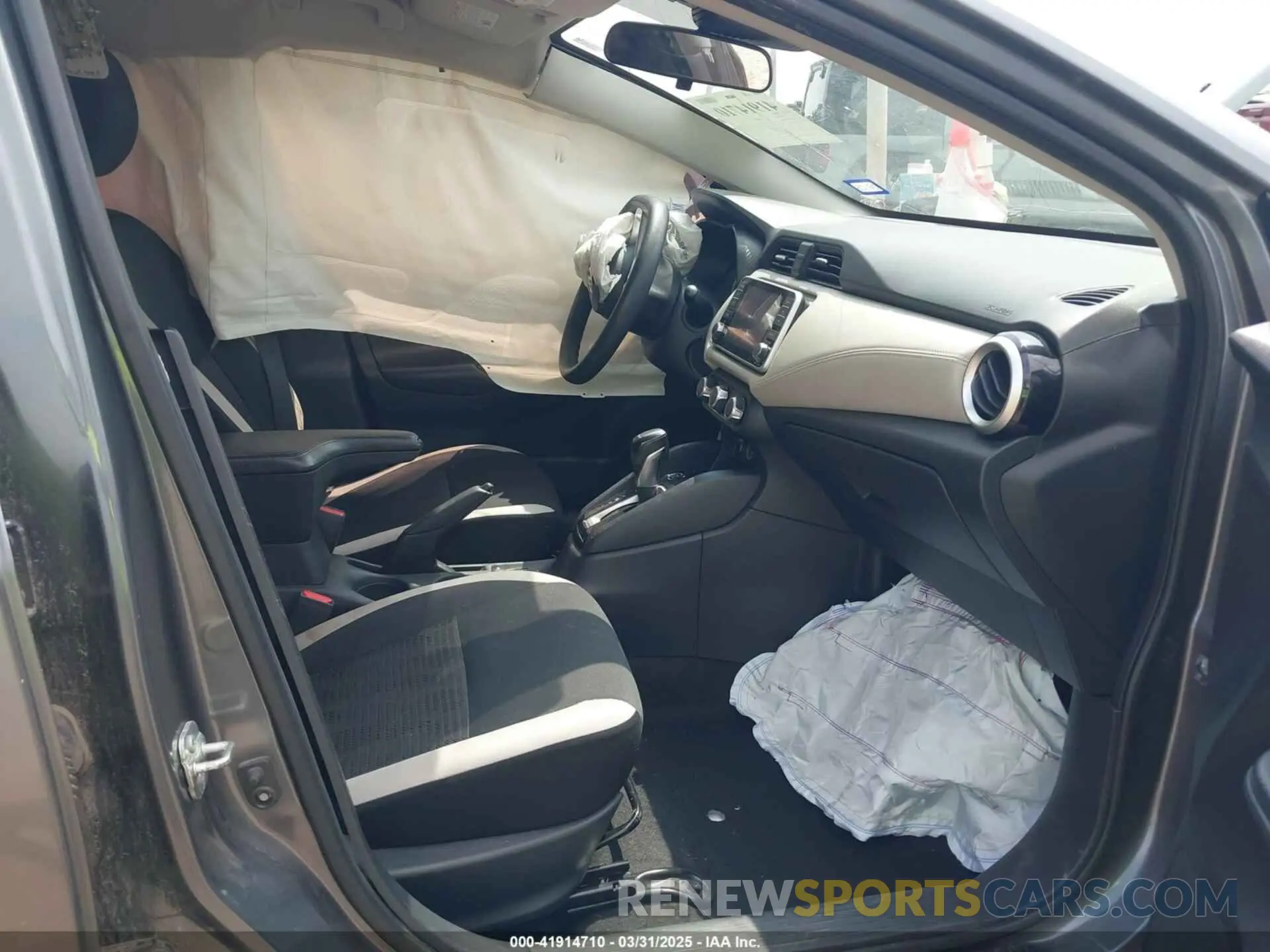 5 Photograph of a damaged car 3N1CN8EV0LL868916 NISSAN VERSA 2020