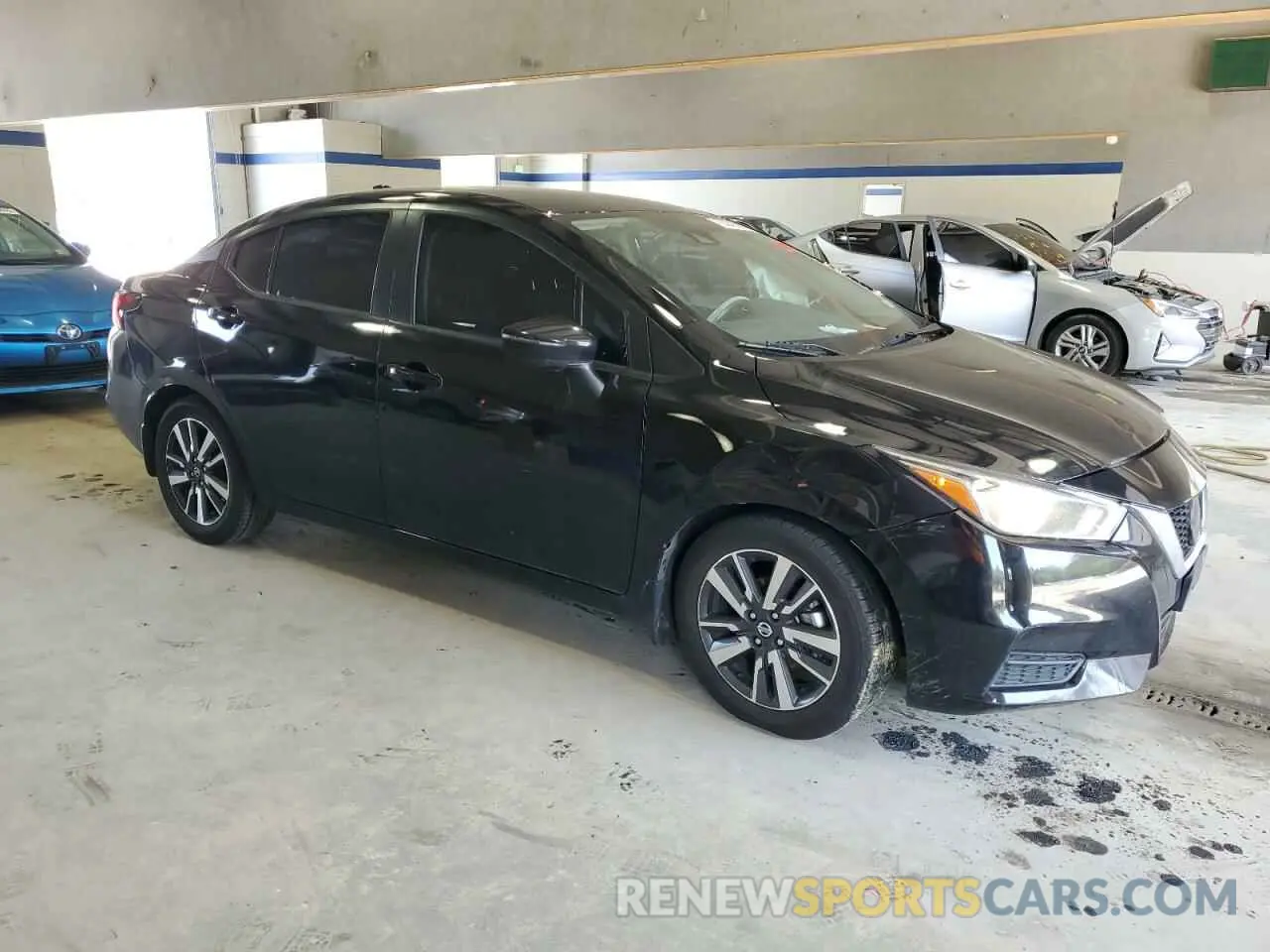 4 Photograph of a damaged car 3N1CN8EV0LL918052 NISSAN VERSA 2020