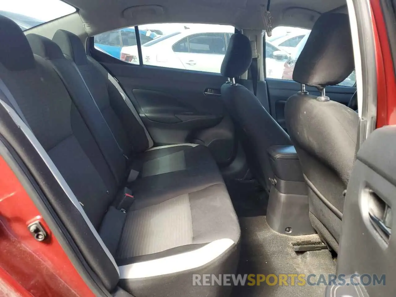 10 Photograph of a damaged car 3N1CN8EV1LL862834 NISSAN VERSA 2020