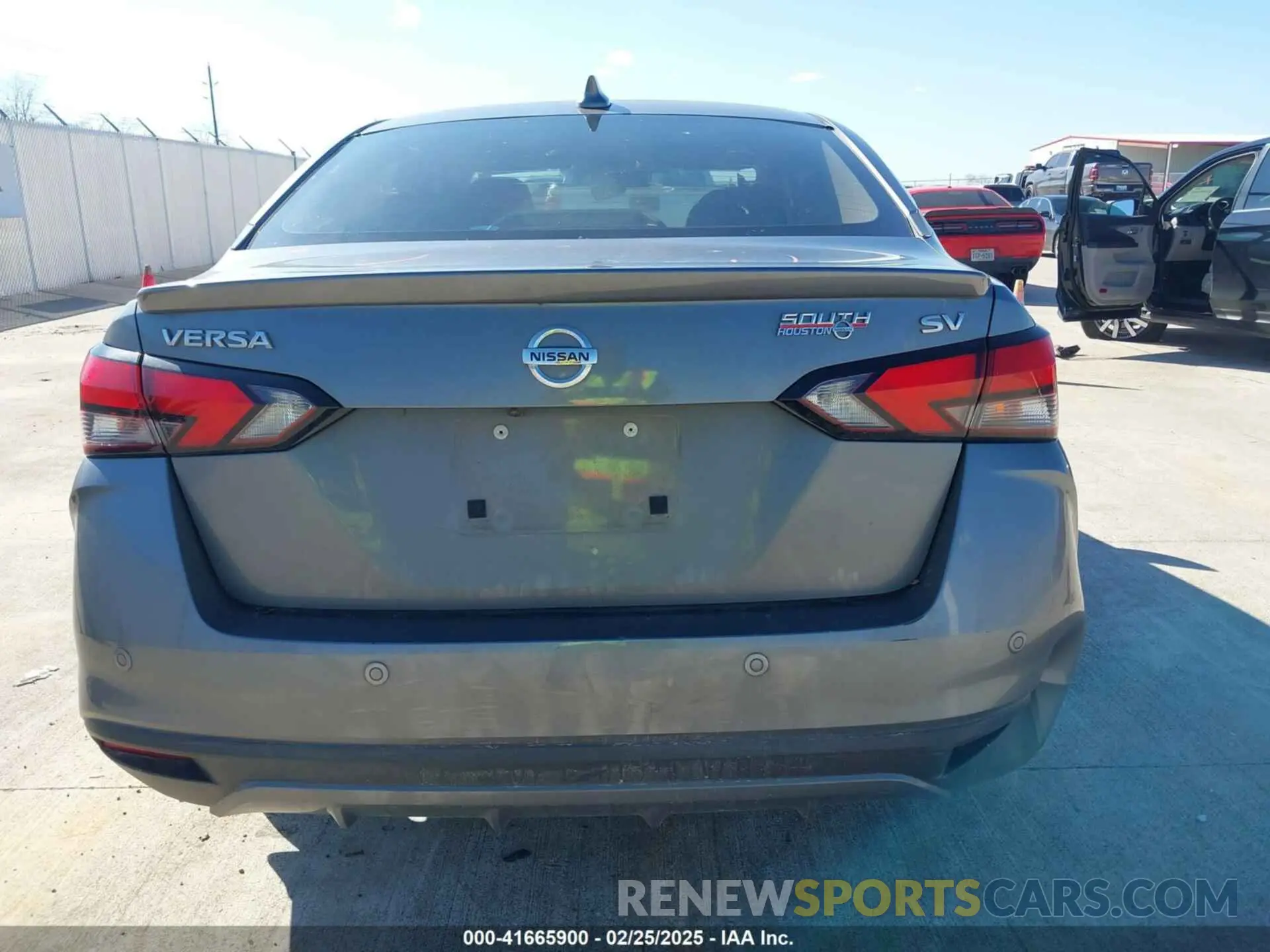 17 Photograph of a damaged car 3N1CN8EV1LL864647 NISSAN VERSA 2020