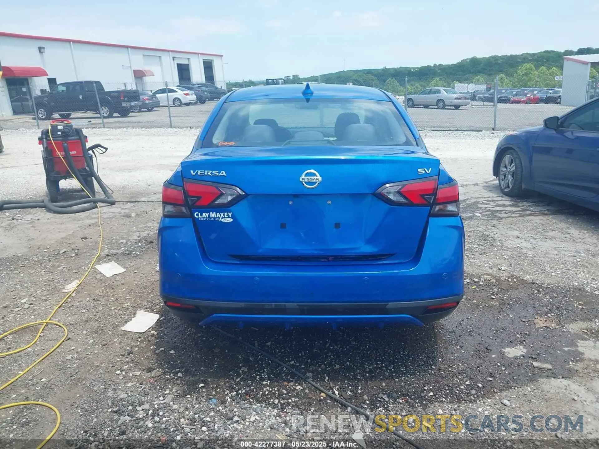 16 Photograph of a damaged car 3N1CN8EV1LL865250 NISSAN VERSA 2020