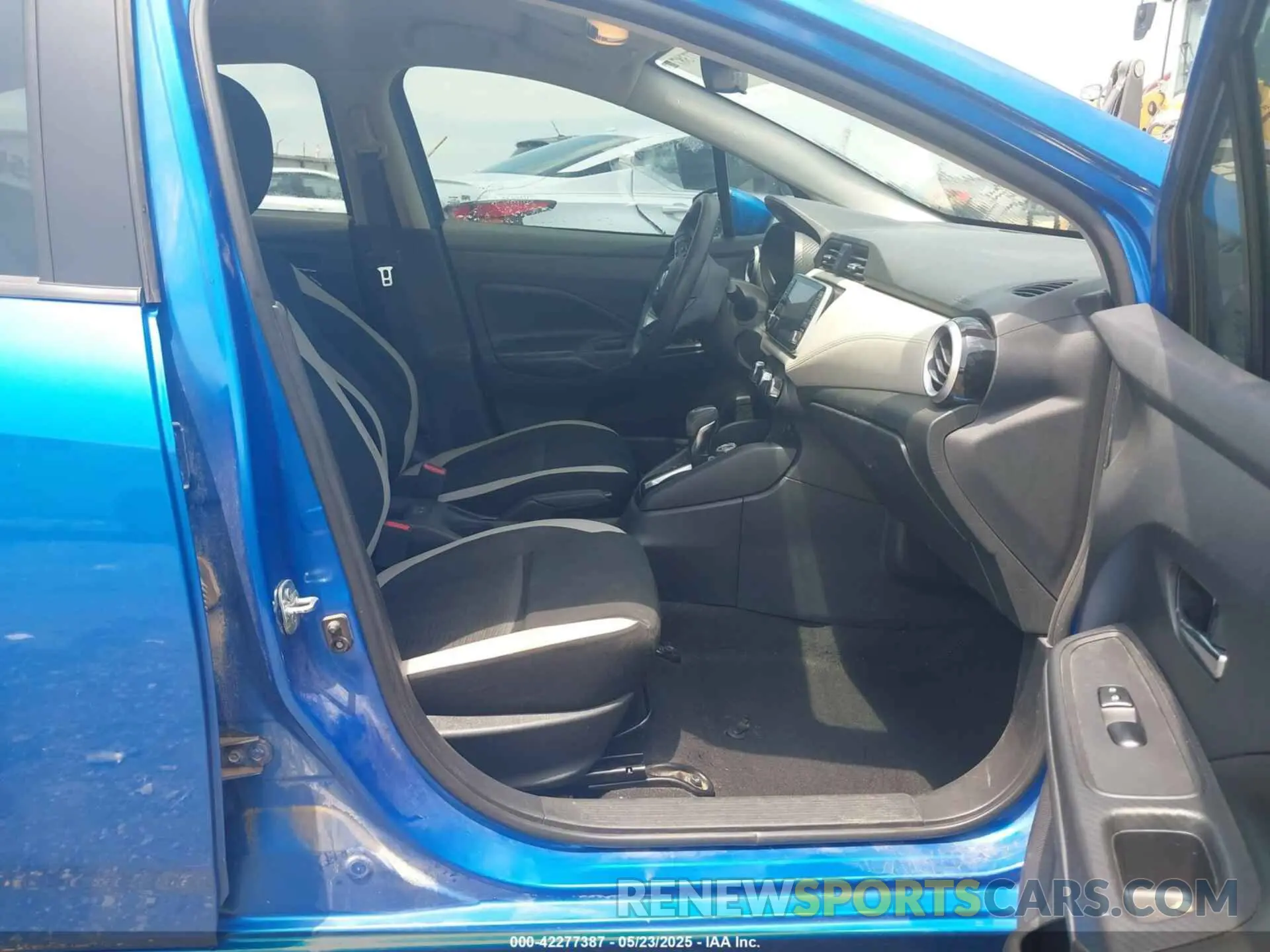 5 Photograph of a damaged car 3N1CN8EV1LL865250 NISSAN VERSA 2020