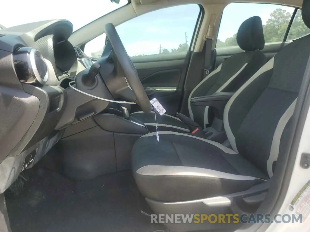 7 Photograph of a damaged car 3N1CN8EV1LL880363 NISSAN VERSA 2020