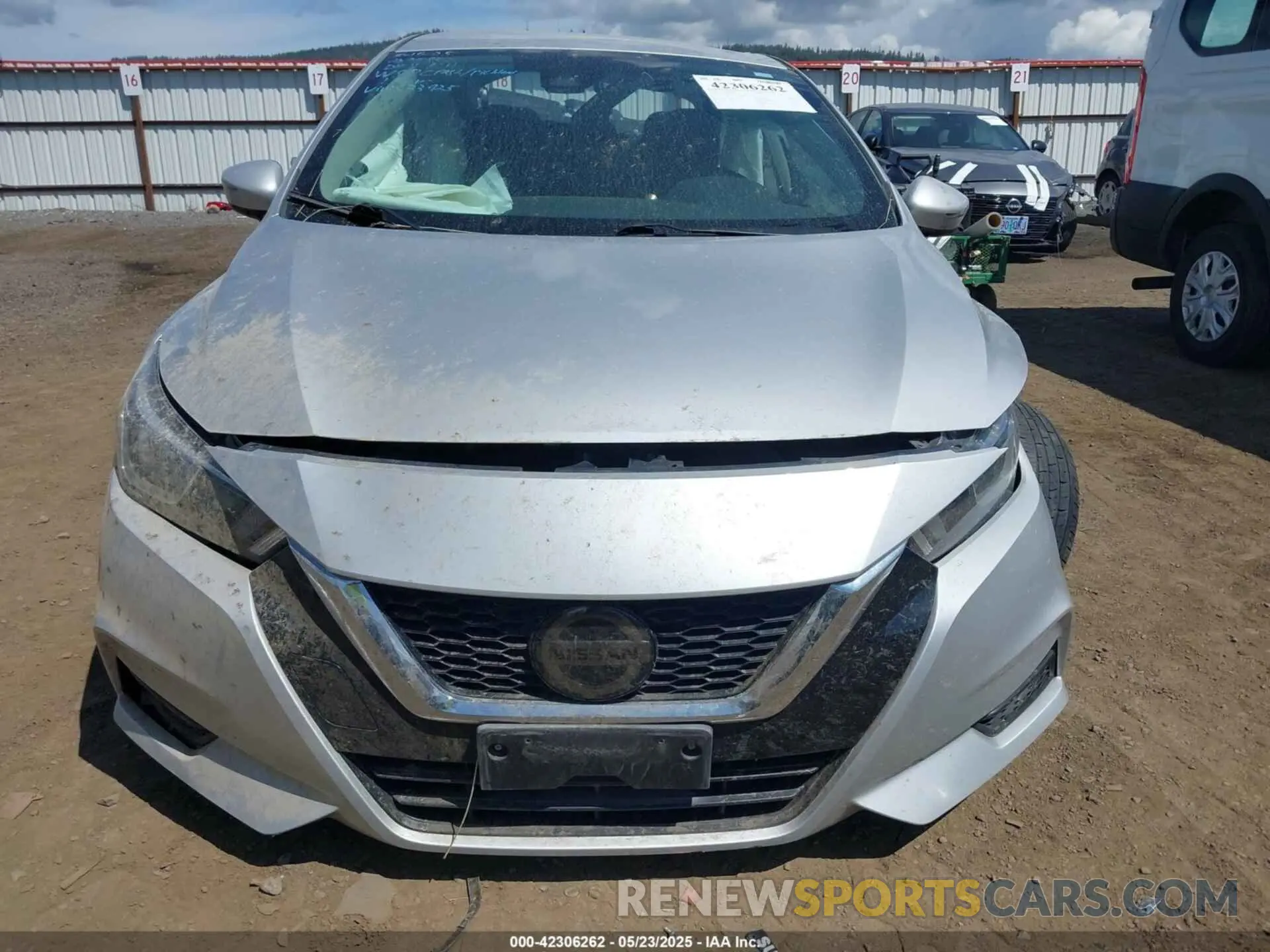 12 Photograph of a damaged car 3N1CN8EV2LL833925 NISSAN VERSA 2020