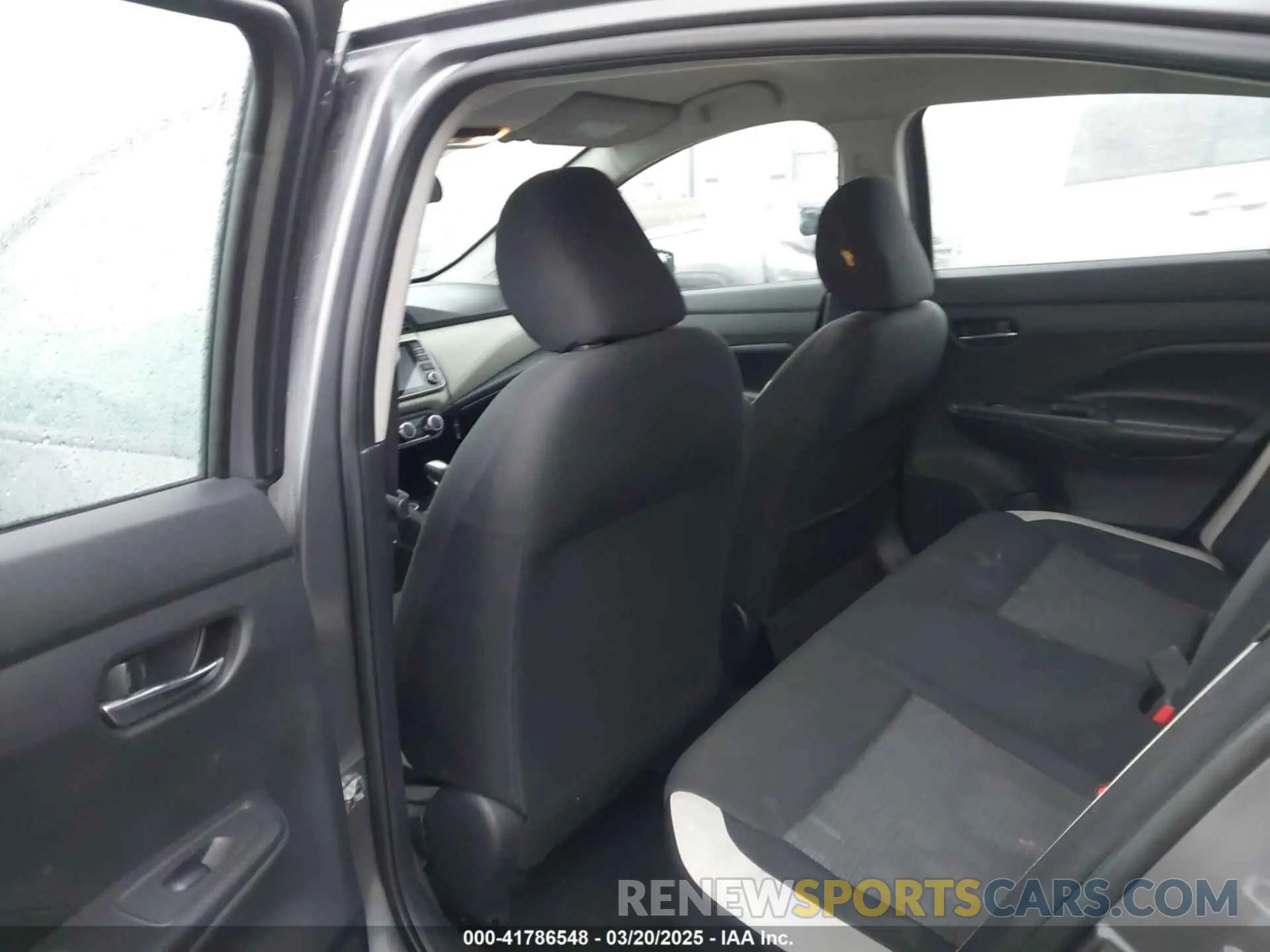 8 Photograph of a damaged car 3N1CN8EV2LL841569 NISSAN VERSA 2020