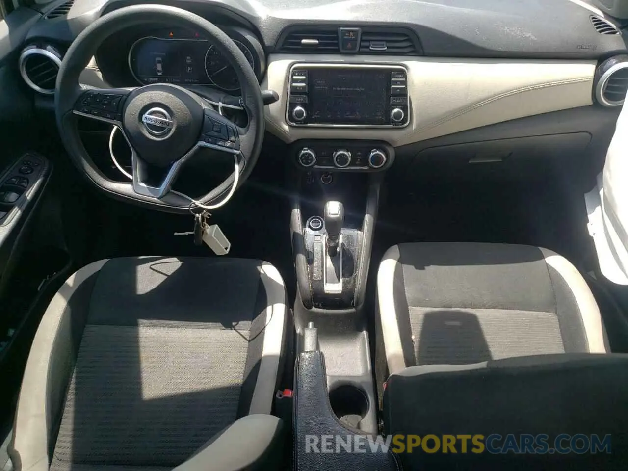 8 Photograph of a damaged car 3N1CN8EV2LL844827 NISSAN VERSA 2020