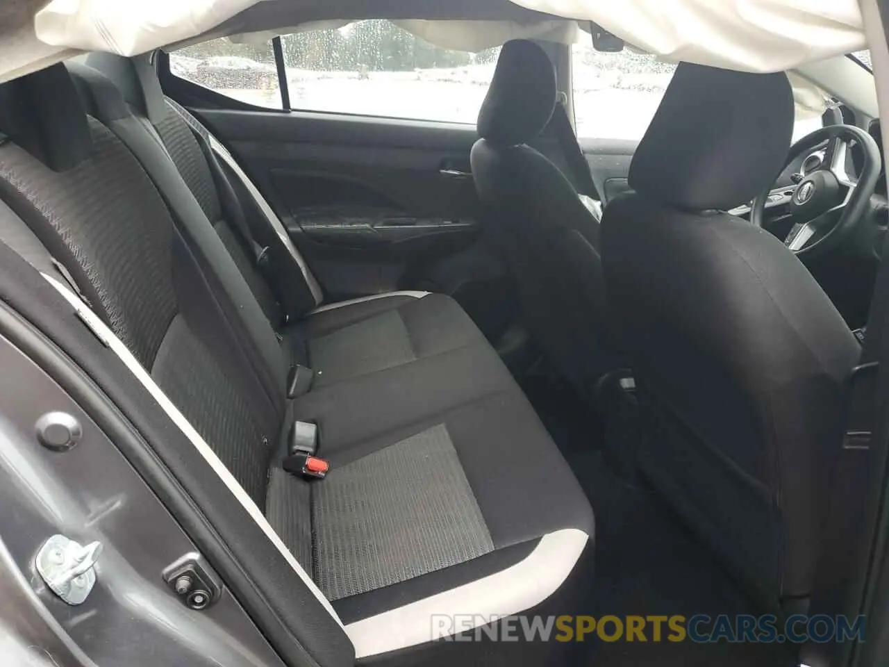 10 Photograph of a damaged car 3N1CN8EV2LL873809 NISSAN VERSA 2020