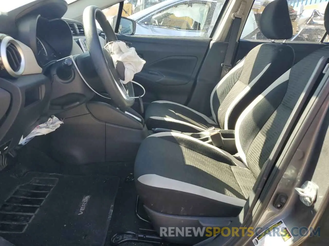 7 Photograph of a damaged car 3N1CN8EV3LL810248 NISSAN VERSA 2020